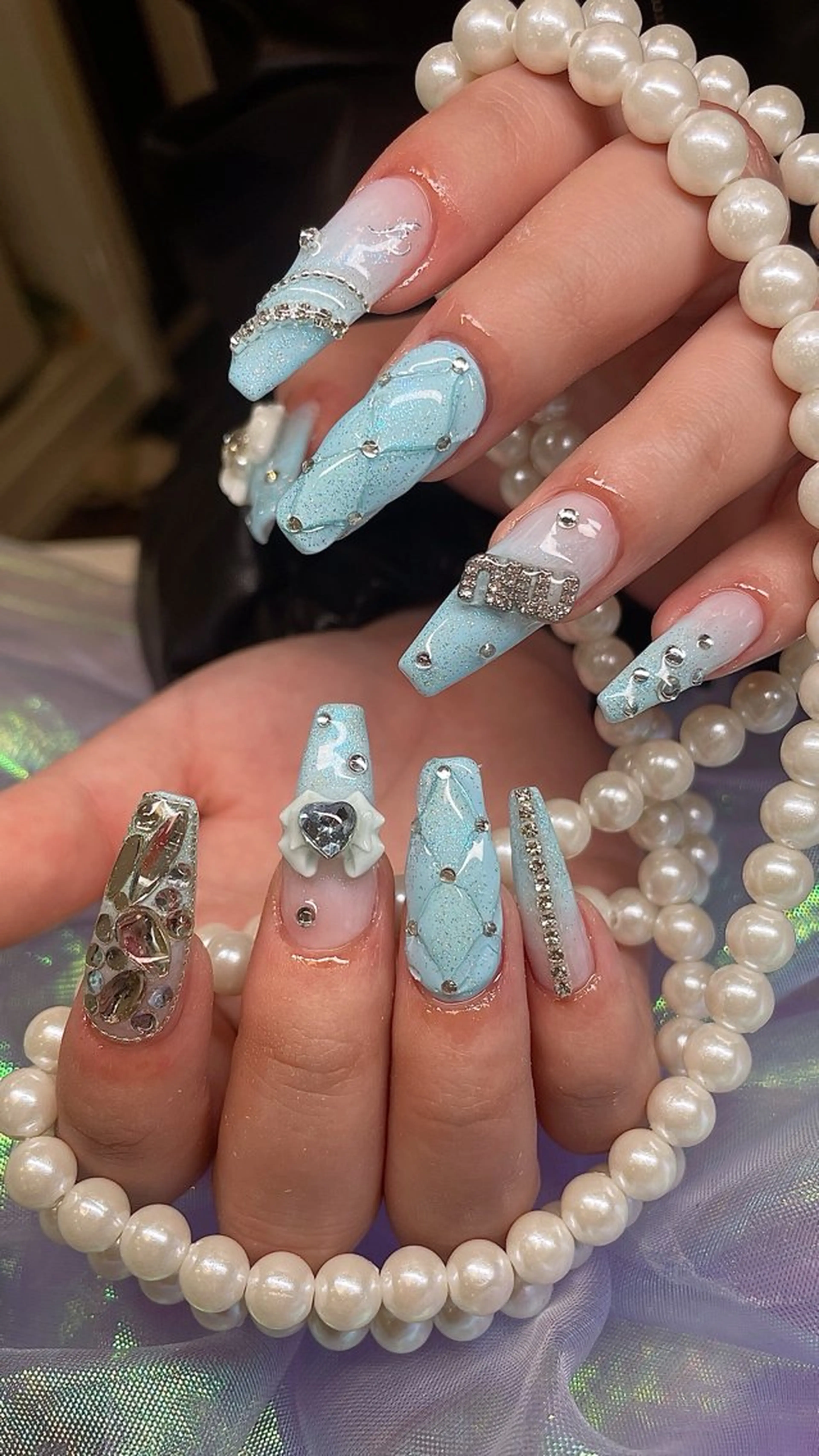 ネイル 長さ出し フットネイル フレンチネイル ジェルネイル ガラスフレンチ ハンドネイル ハンドケア More Glam渋谷店のネイルデザイン