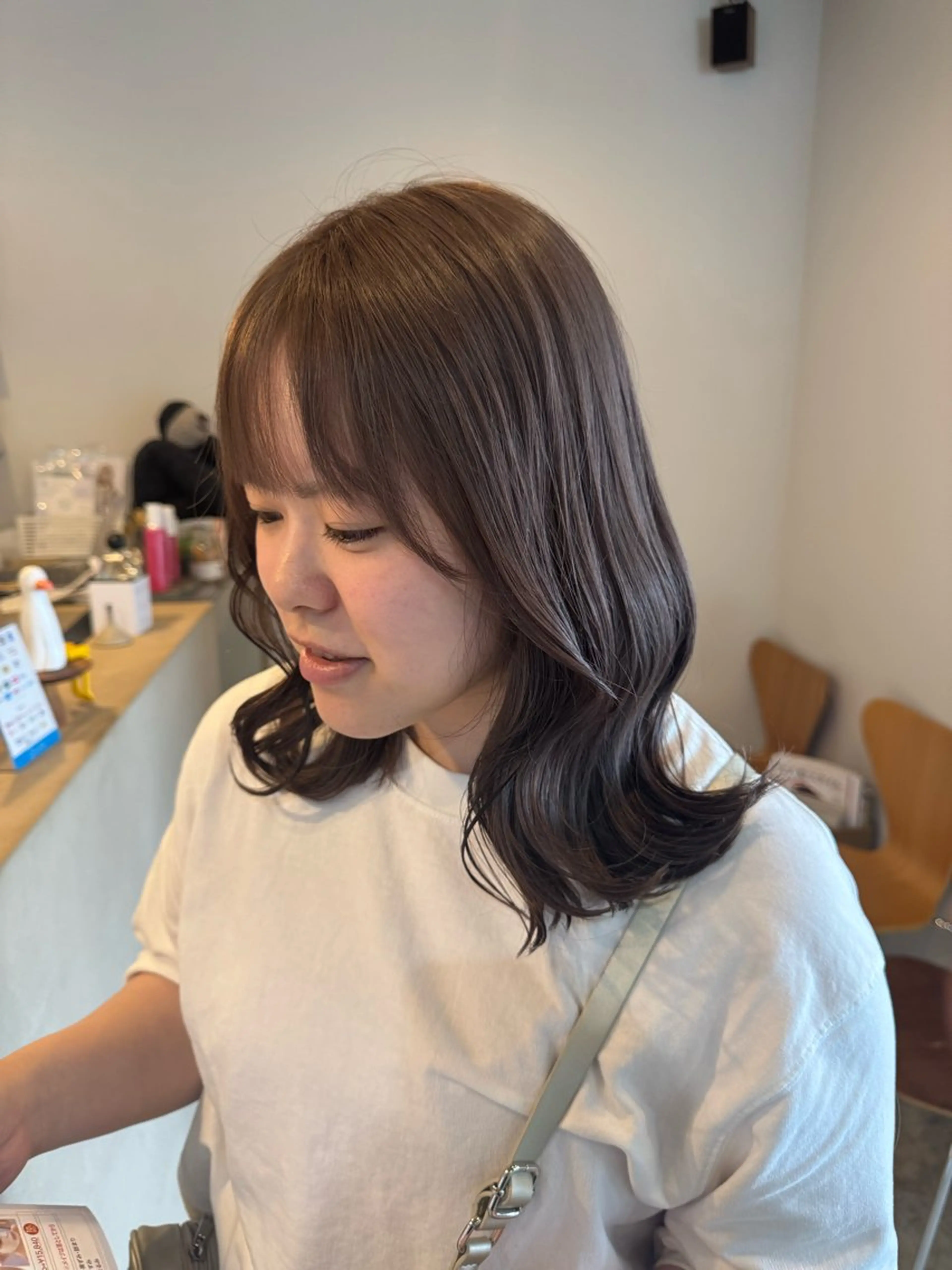 ミディアム カラー ブリーチ グレージュ ラベンダーカラー ラベンダーグレージュ ラベンダーグレー カット ヘアカラー トリートメント 咲良 / allum 鈴鹿のヘアスタイル