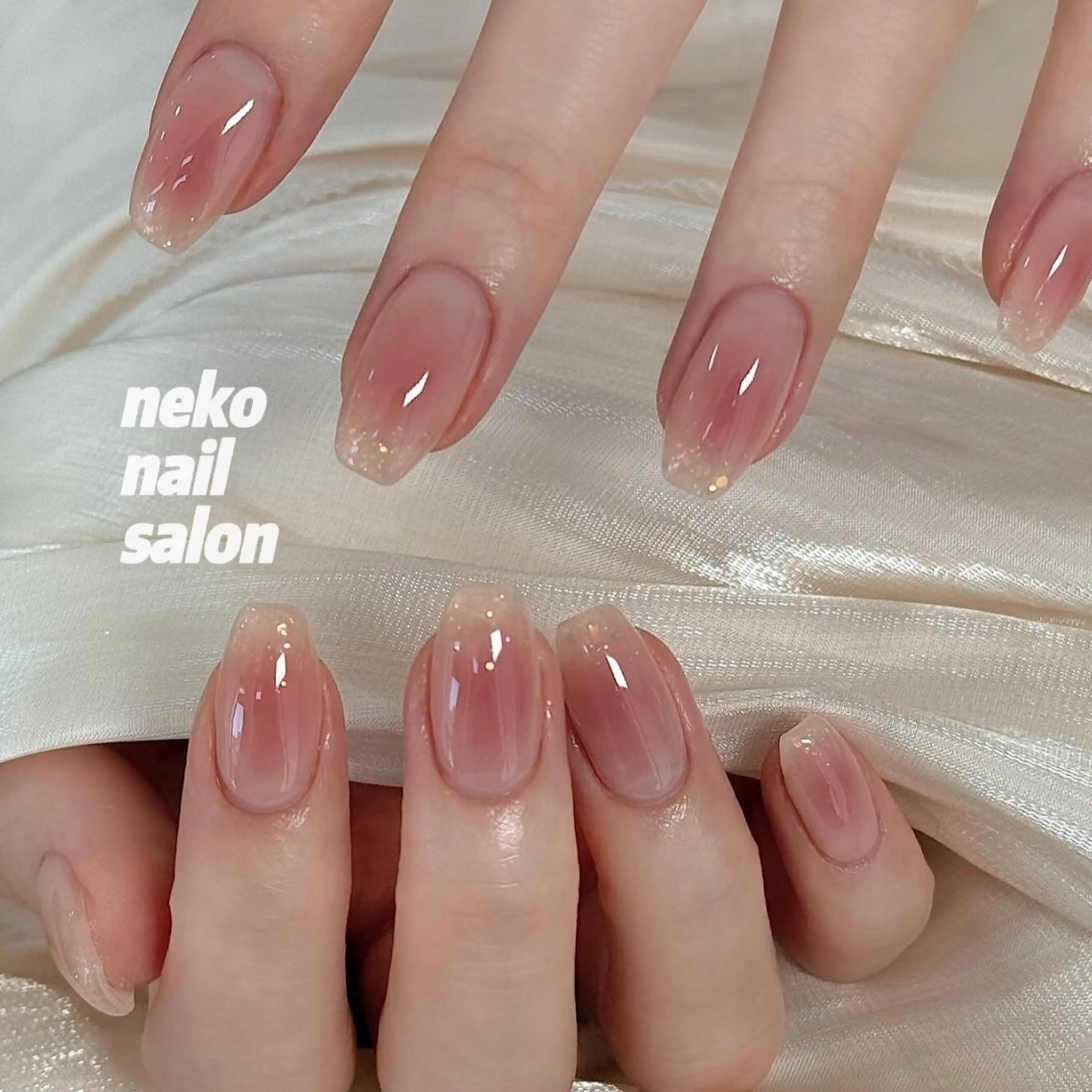 ネイル チークネイル ラメ(グリッター) ハンドネイル neko nailのネイルデザイン