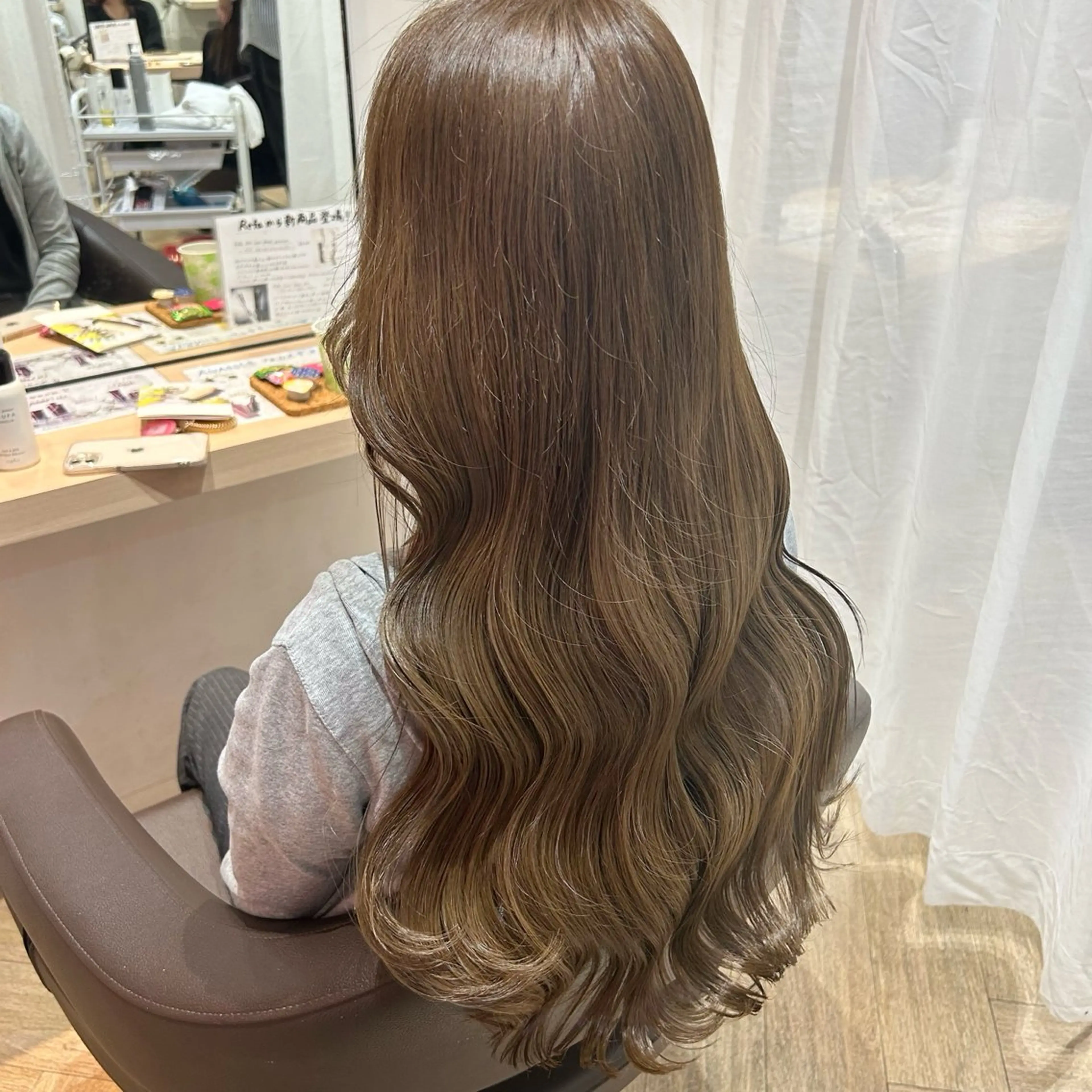 ロング カラー ブリーチ ダブルカラー ブリーチなしカラー カット ヘアカラー 砂野 真璃奈のヘアスタイル