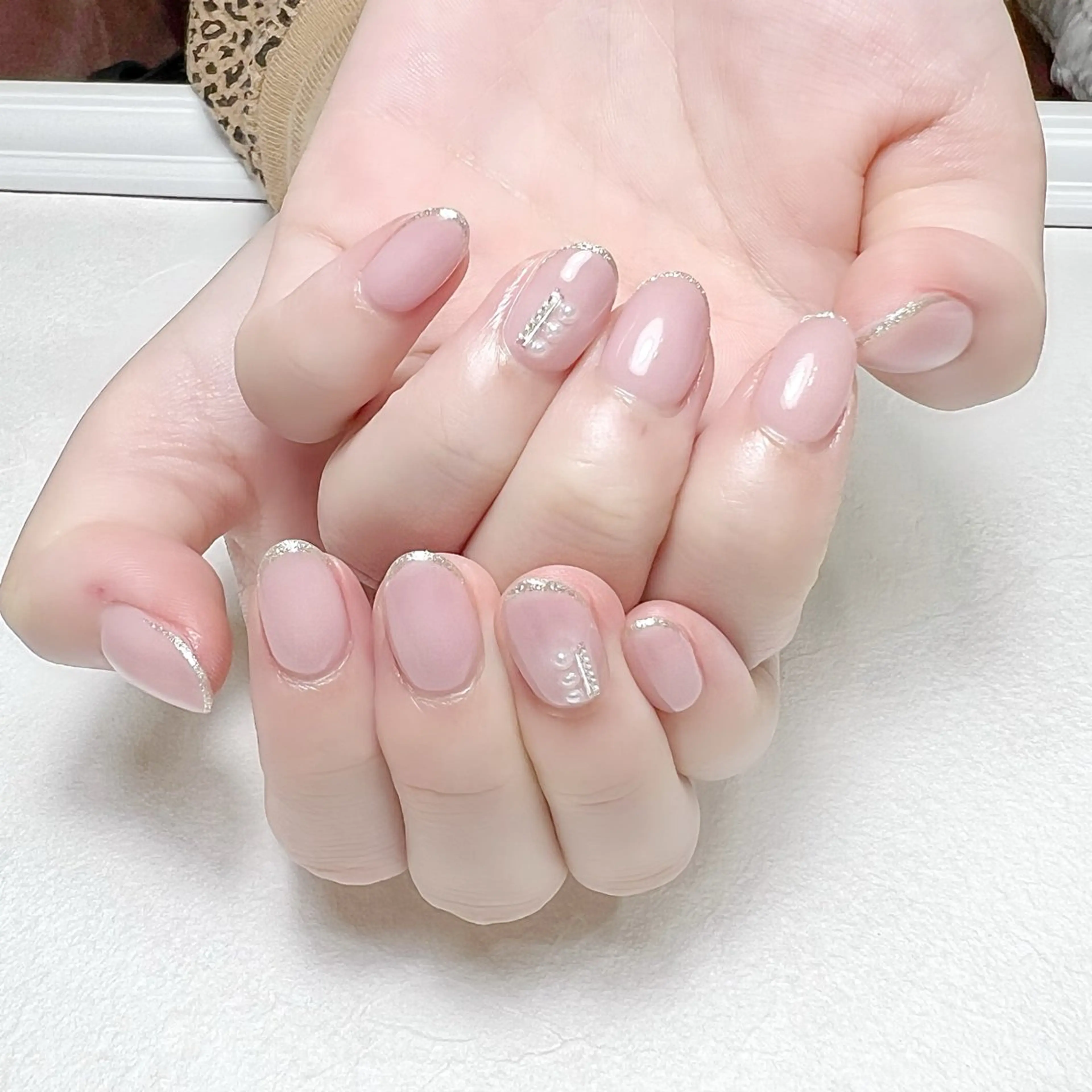 ネイル アートネイル ラメ(グリッター) オフィスネイル ワンカラーネイル rouse nail RISATOのネイルデザイン