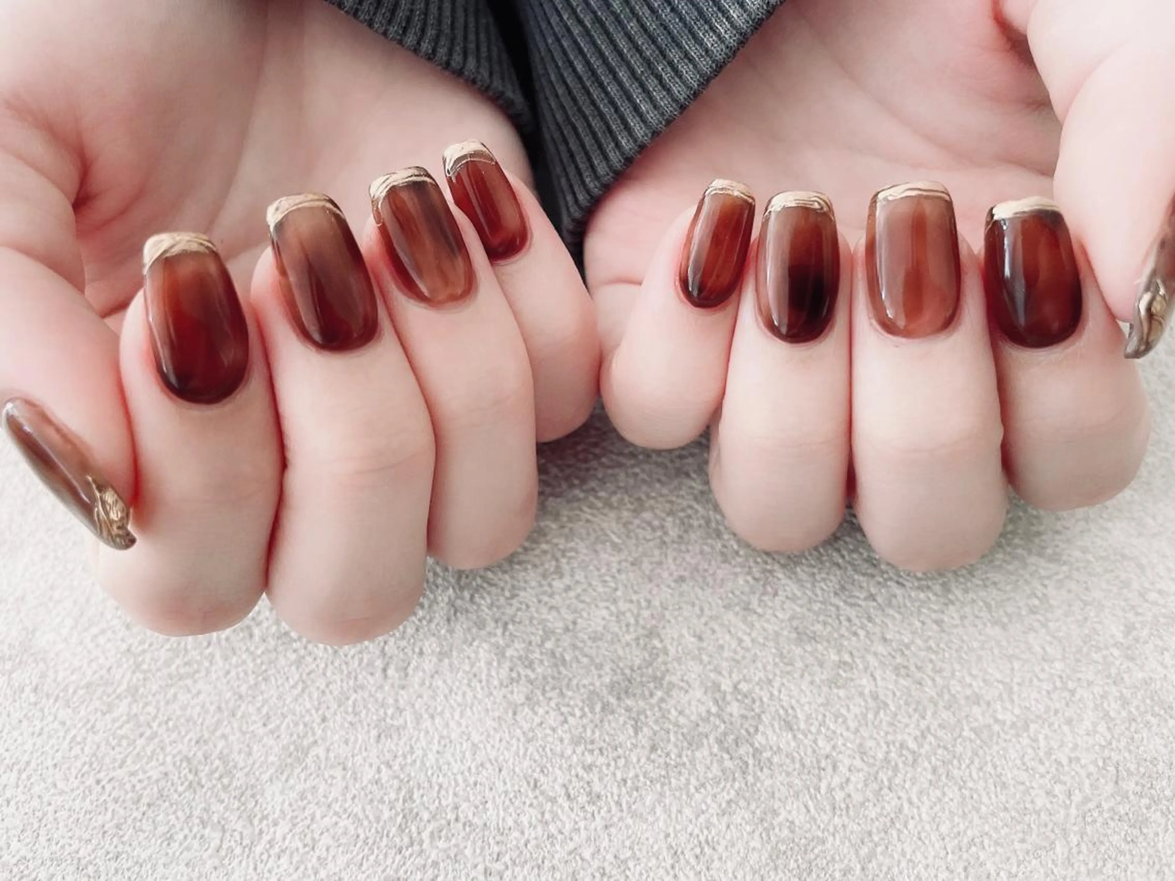 ネイル ミラーネイル ニュアンスネイル Platluce. ERIのネイルデザイン