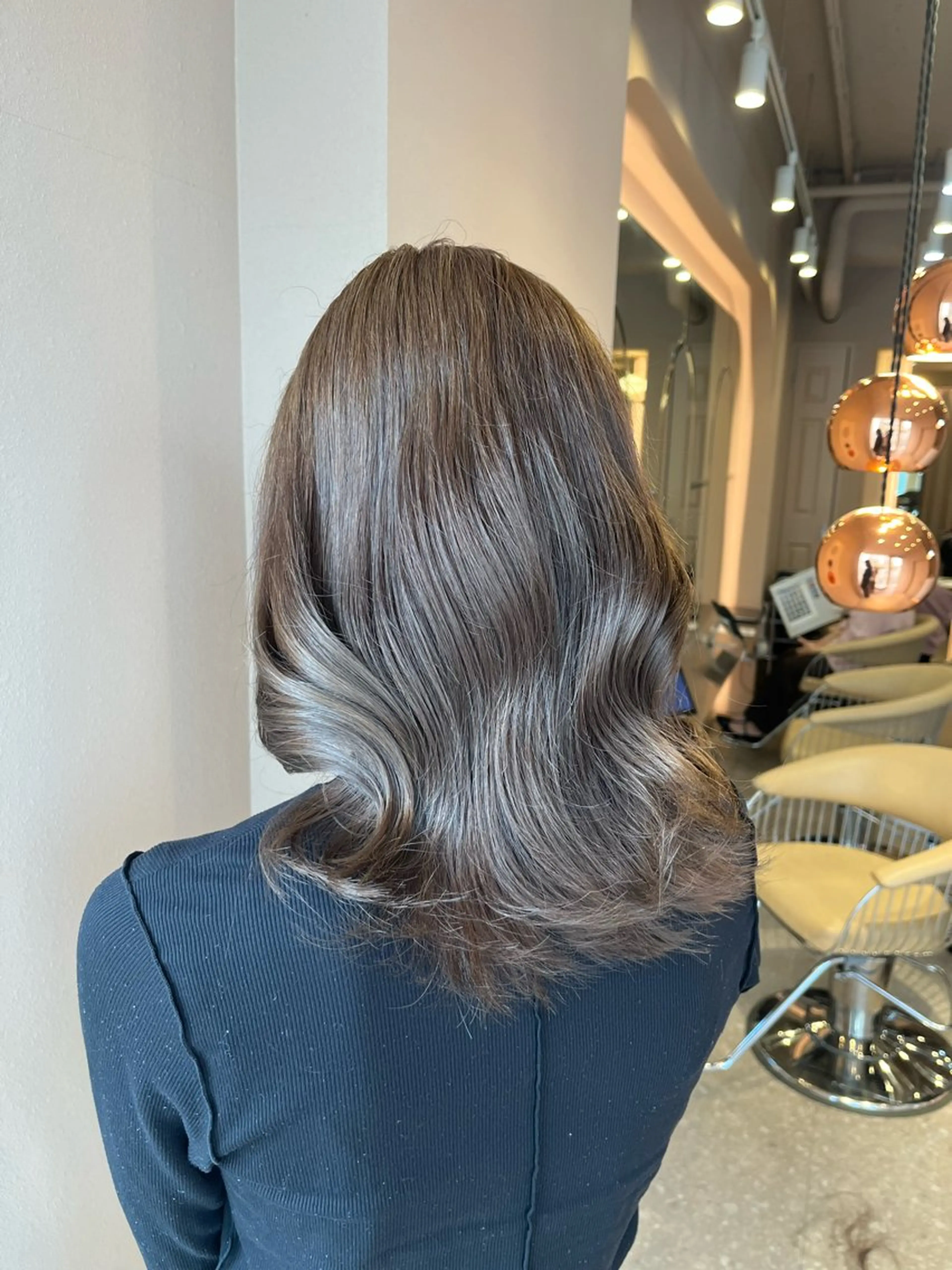 ミディアム カラー 💚 AKI 💚のヘアスタイル