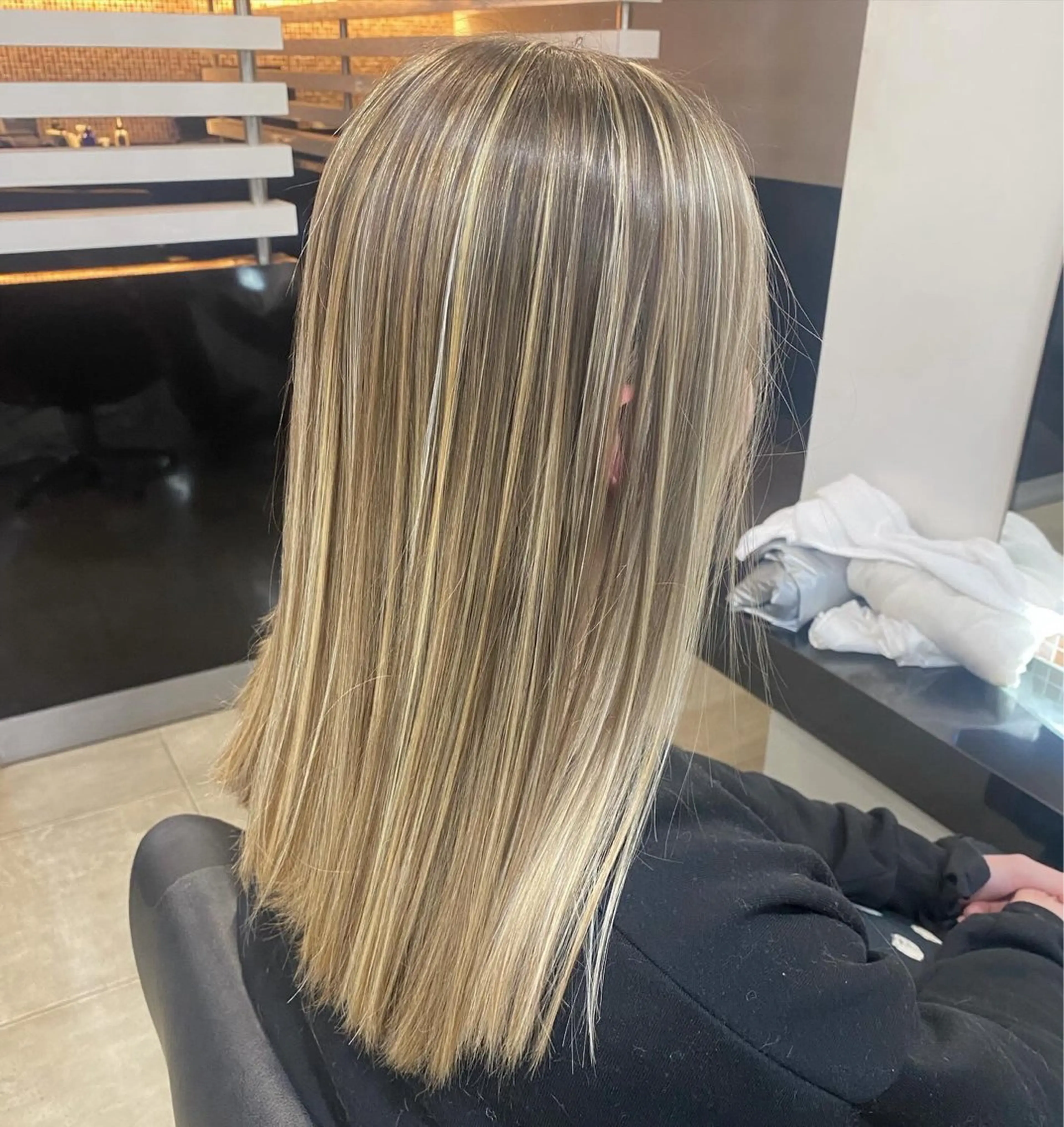 ロング カラー ヘアアレンジ ハイライトカラー ハイライト 烏山 達也のヘアスタイル