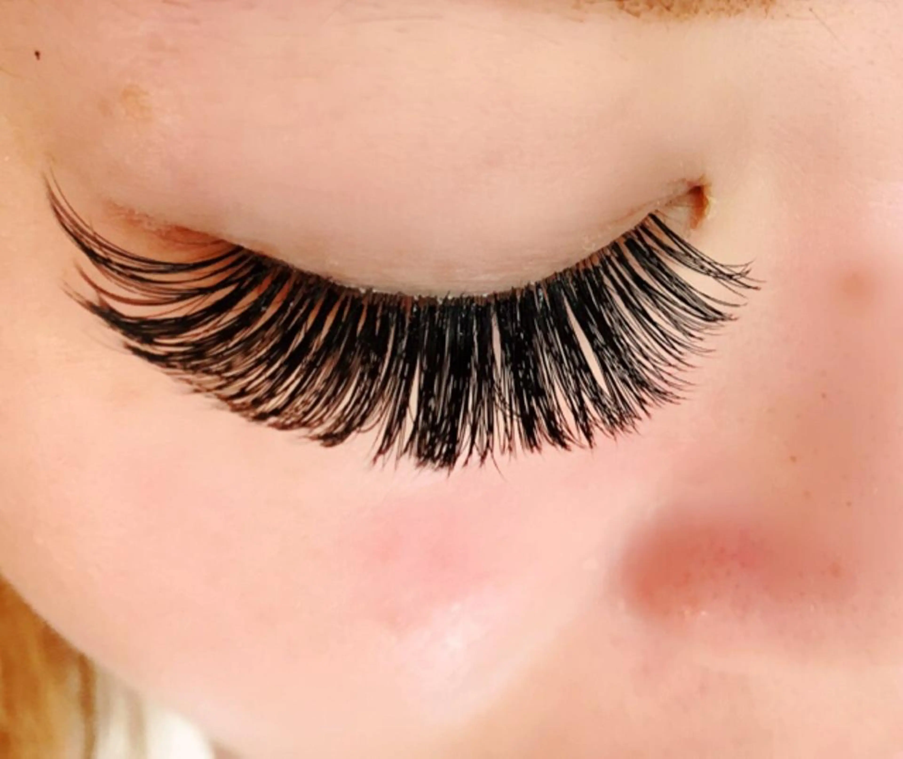 マツエク・マツパ ボリュームラッシュ Reshe ✴︎のマツエク・マツパデザイン