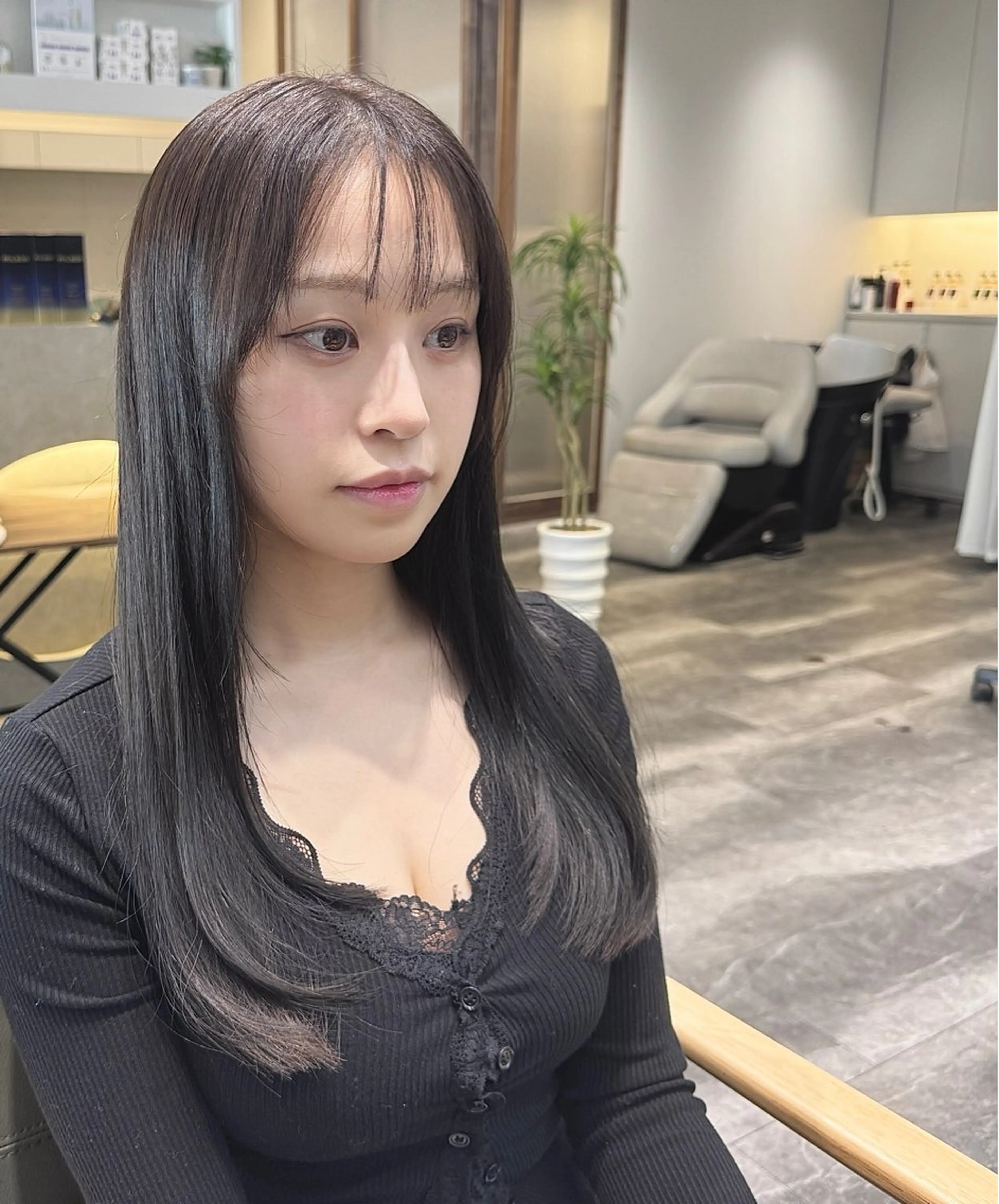 ロング ヘアカラー トリートメント ヘッドスパ 吉田 空 （POANA.）のヘアスタイル