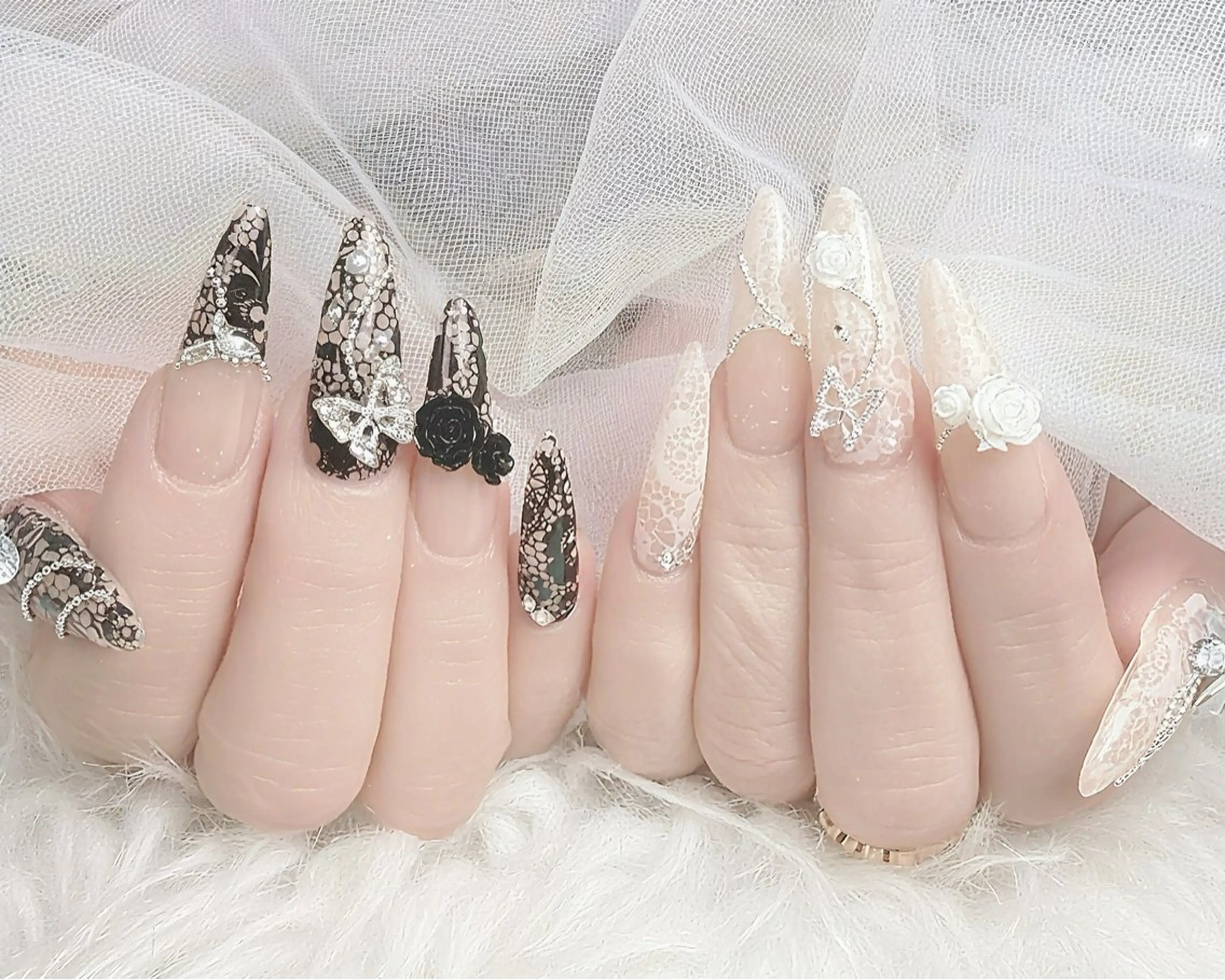 ネイル レース 春ネイル ハンドネイル ハンドケア Gote Kawa nail salonのネイルデザイン