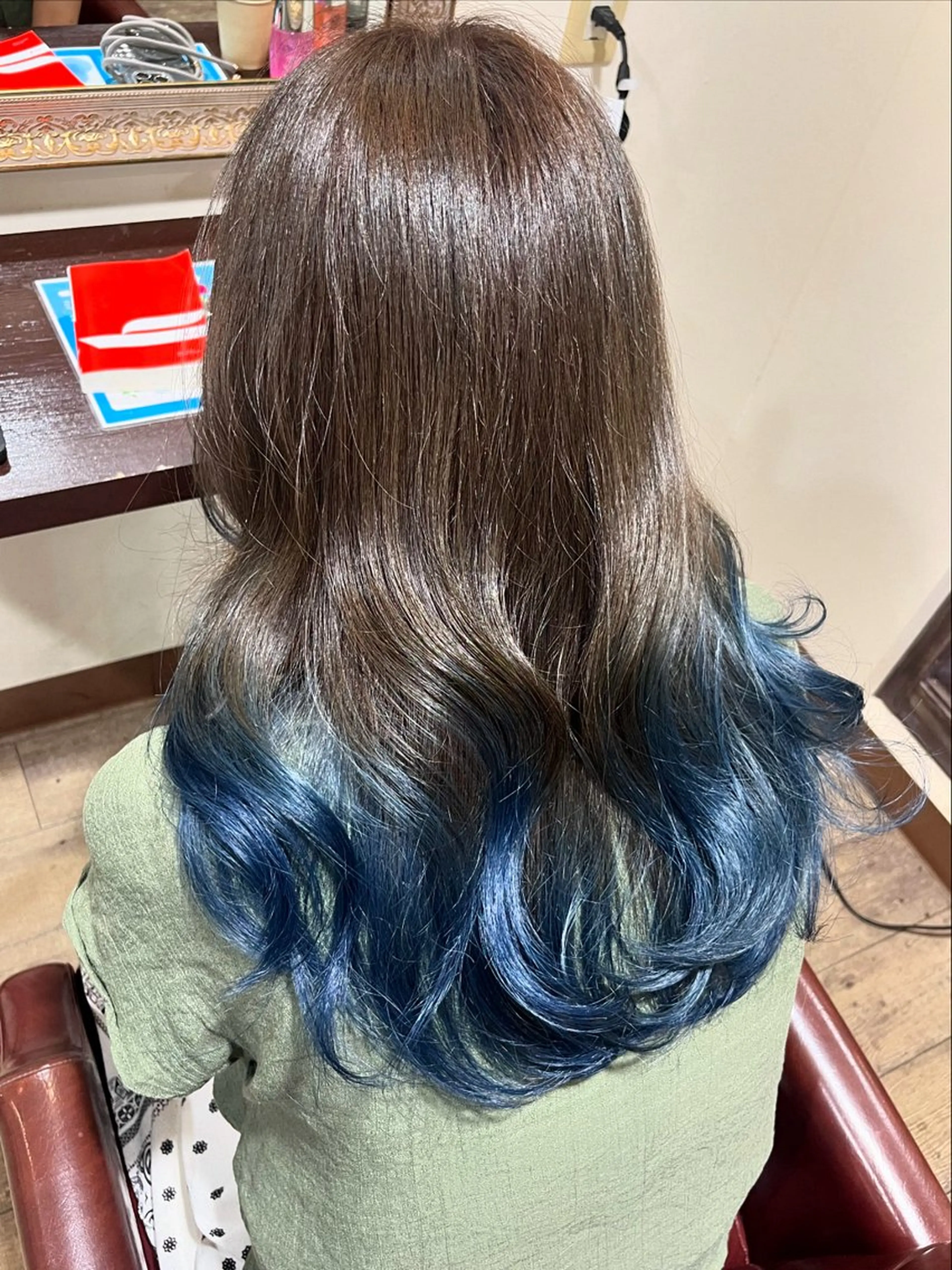 ロング くびれヘア 顔周りカット 韓国風ヘア レイヤーカット 似合わせカット 💫レイヤーカット✨ 透明感カラー工藤雄大のヘアスタイル