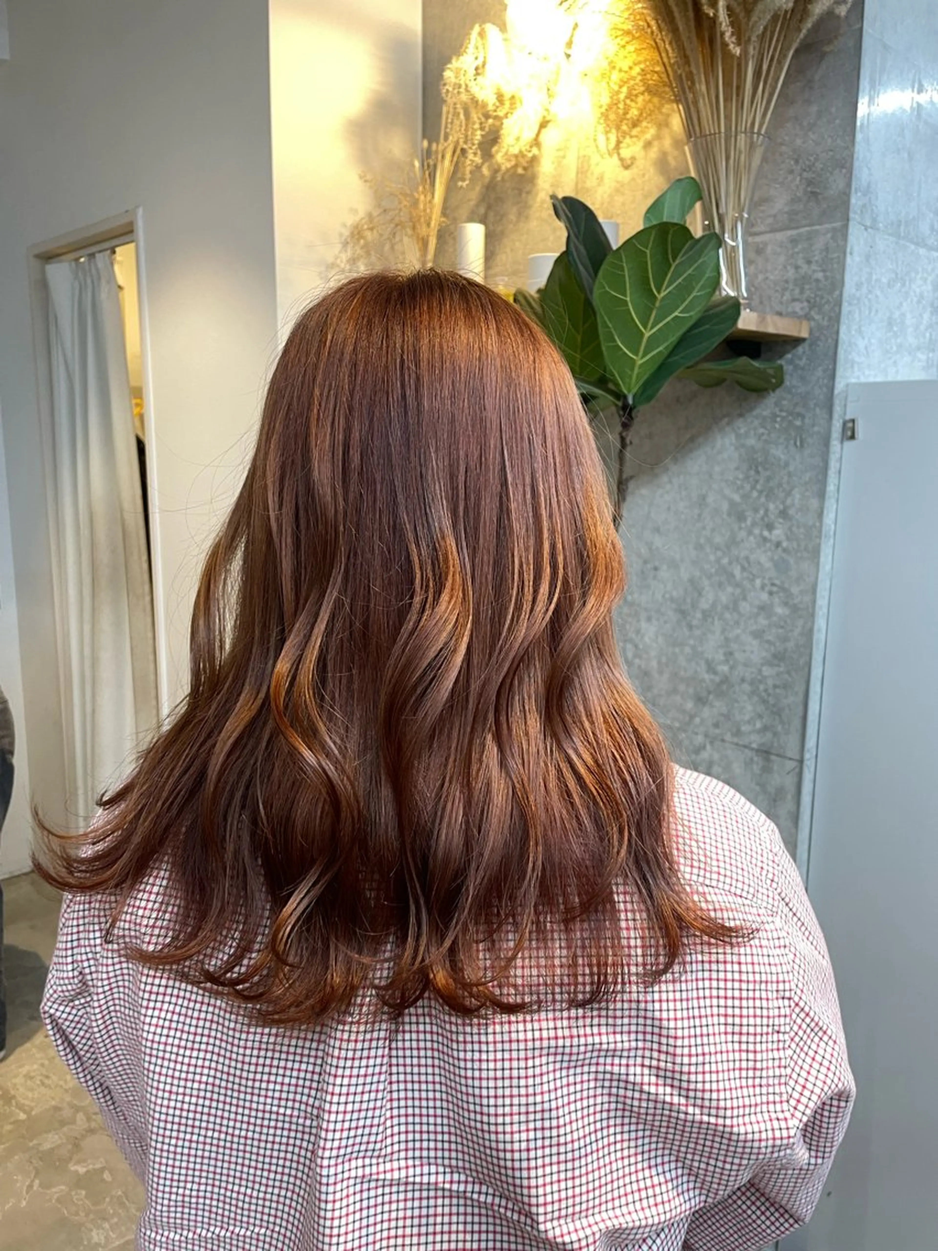 ロング カラー KOTOMI .のヘアスタイル