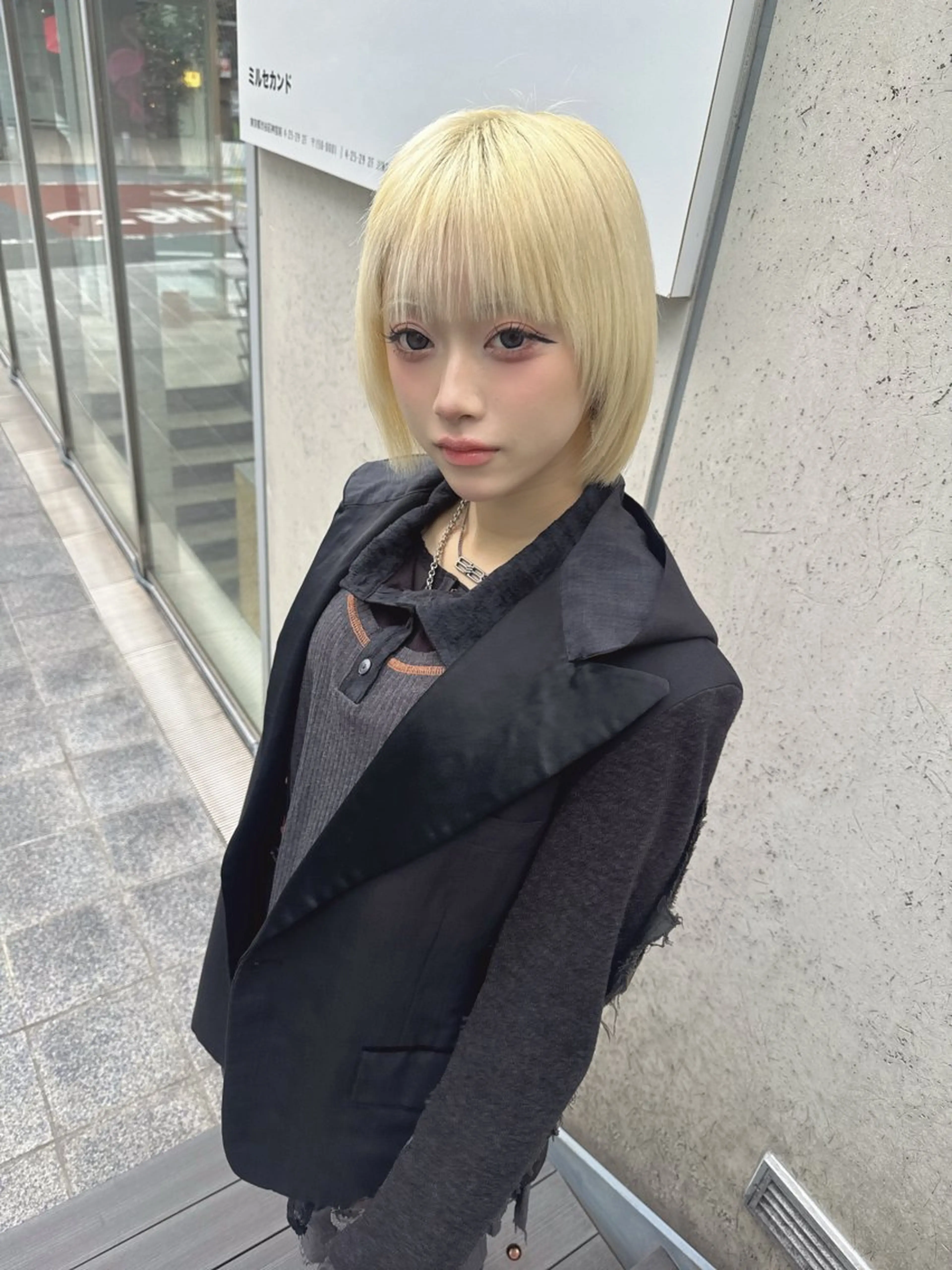 ショート カラー ブリーチ ブロンド ケアブリーチ 透明感カラー ハイトーンカラー カット ヘアカラー 💎透明感カラー特化 💎TAISEIのヘアスタイル