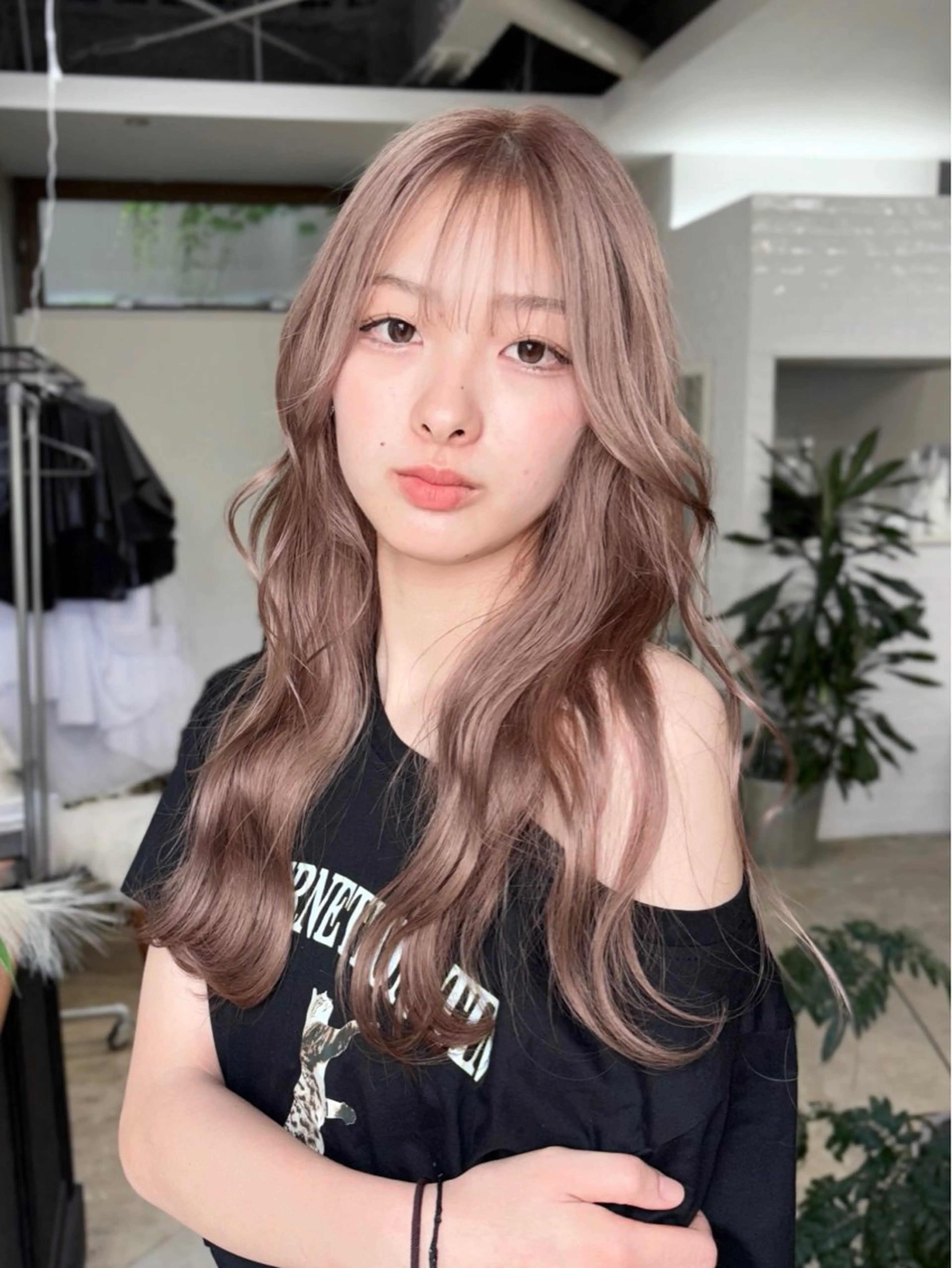 ロング カラー ヘアアレンジ ベージュカラー ヘアカラー ハイトーンカラー/ miyuuのヘアスタイル