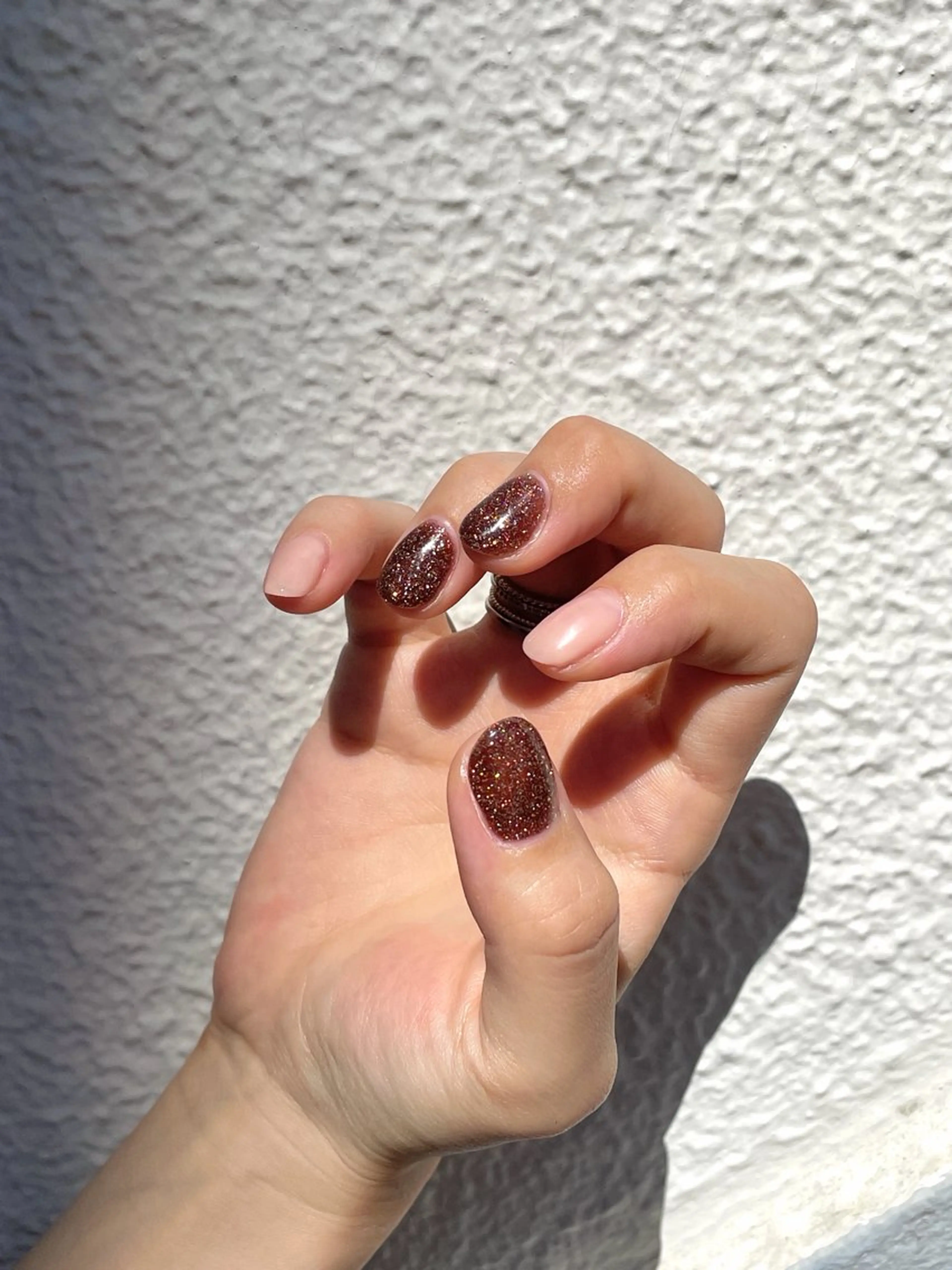 ネイル ブラウン ジェルネイル ラメ(グリッター) ニュアンスネイル ワンカラーネイル ハンドネイル sususu駒澤大学 Azusaのネイルデザイン