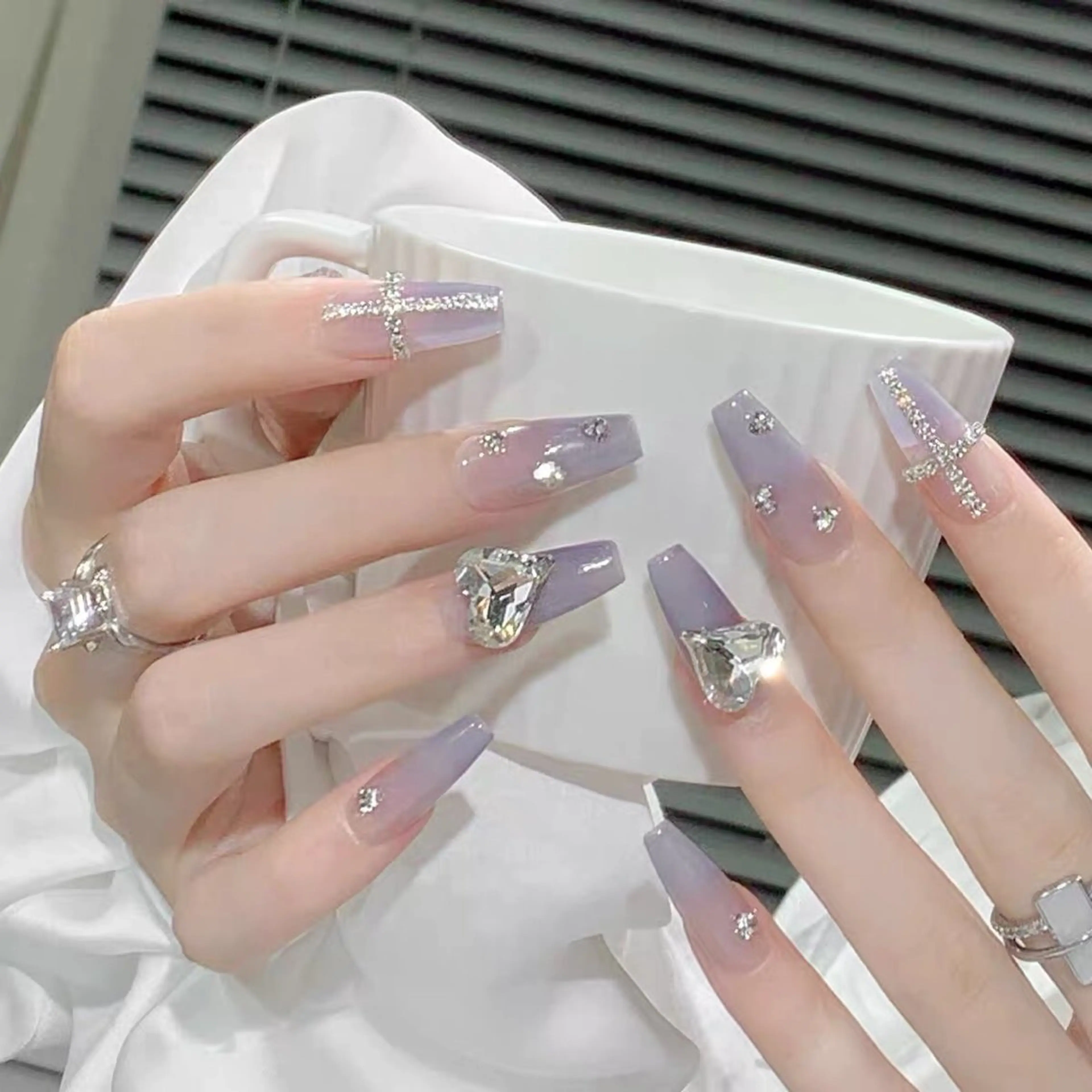 ネイル 菲菲ネイルサロン所属・FJ ネイルサロンのネイルデザイン