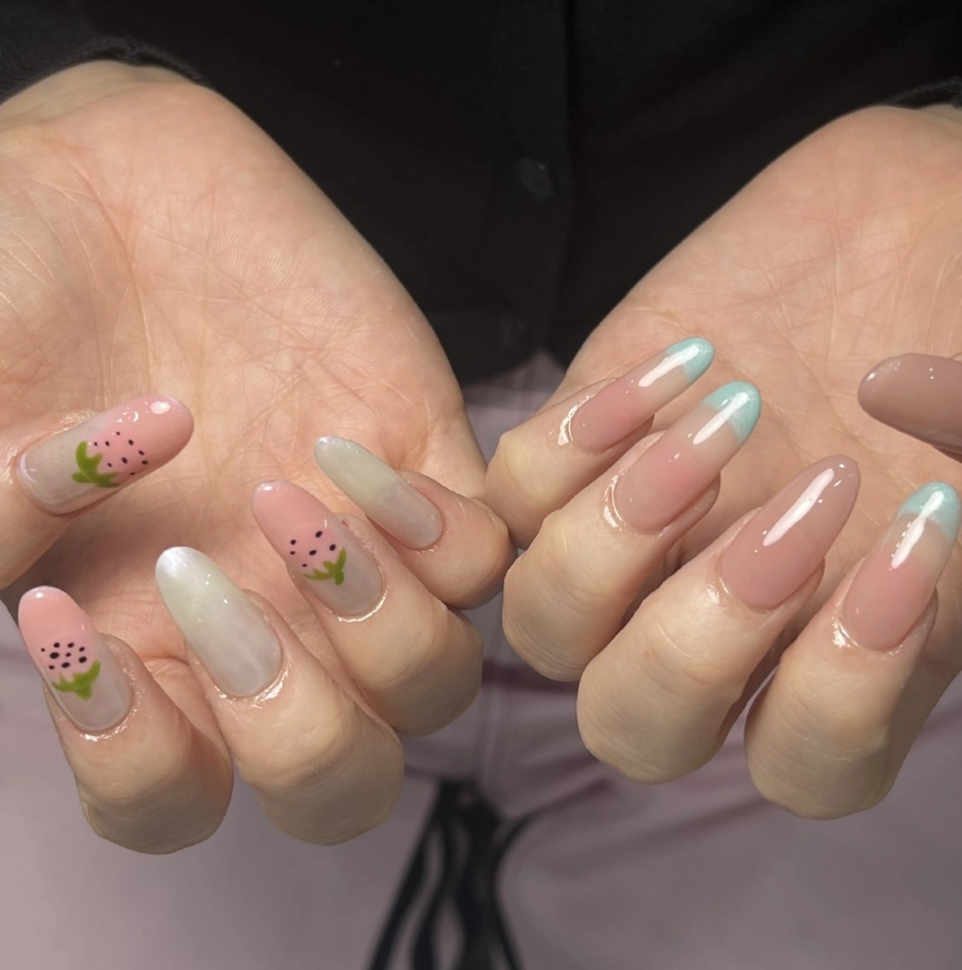 ネイル アートネイル フラワーネイル フットネイル フレンチネイル ジェルネイル ハンドネイル UM Nail Salonのネイルデザイン