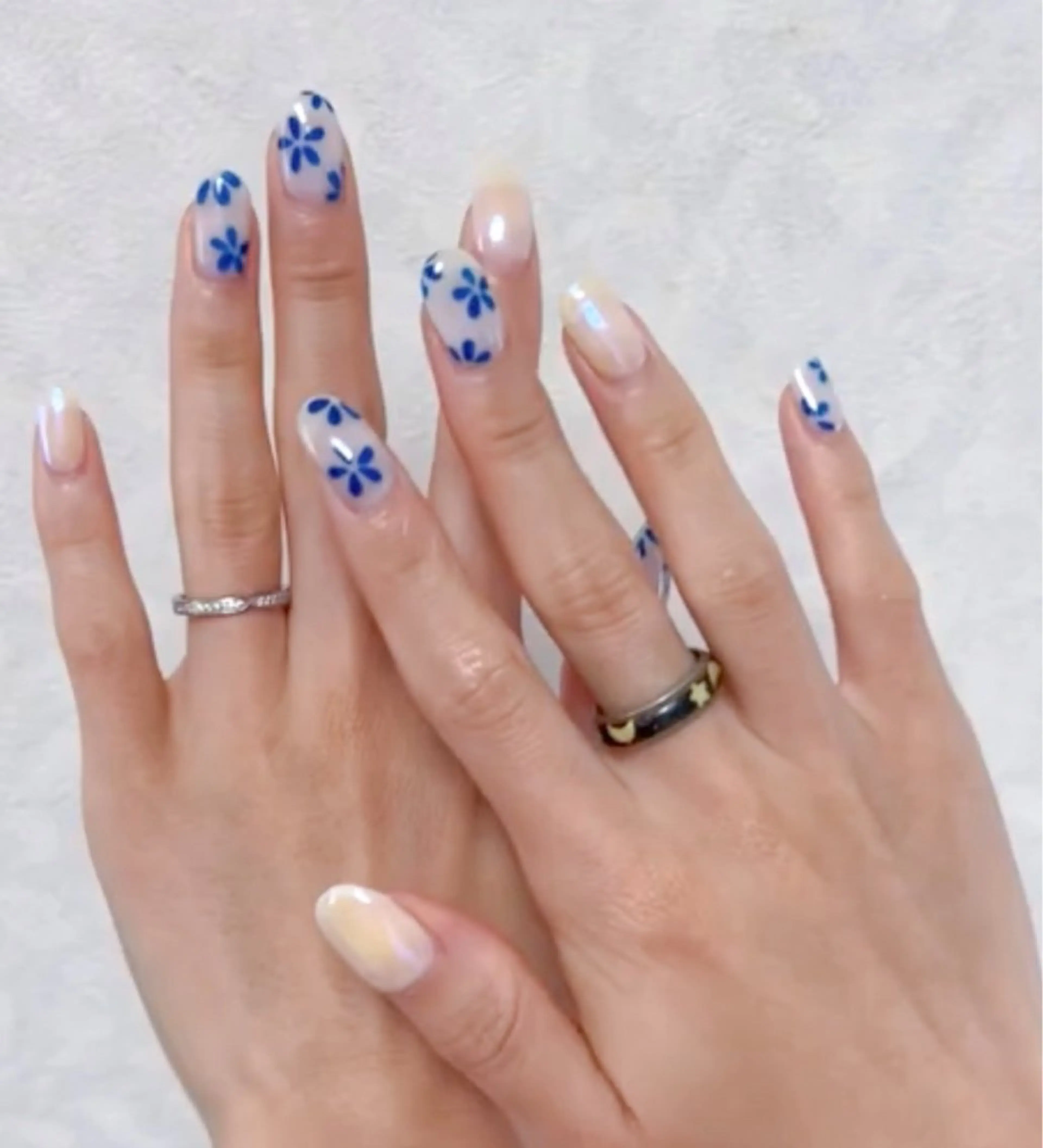 ネイル オーロラネイル なかにし めぐみのネイルデザイン