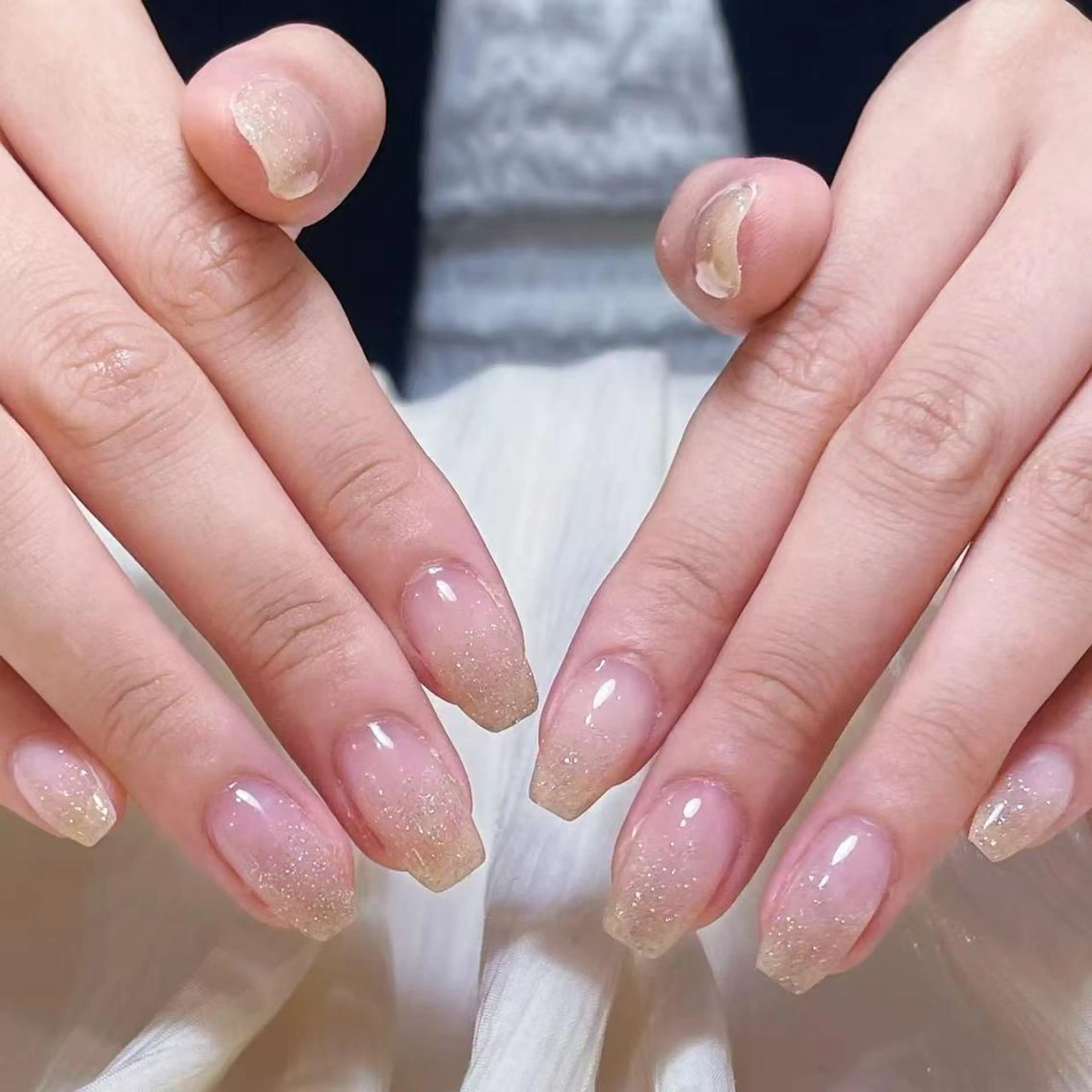 ネイル アートネイル オーロラネイル ガーリー キラキラネイル 韓国ネイル ハンドネイル ハンドケア Plenty 🚢のネイルデザイン