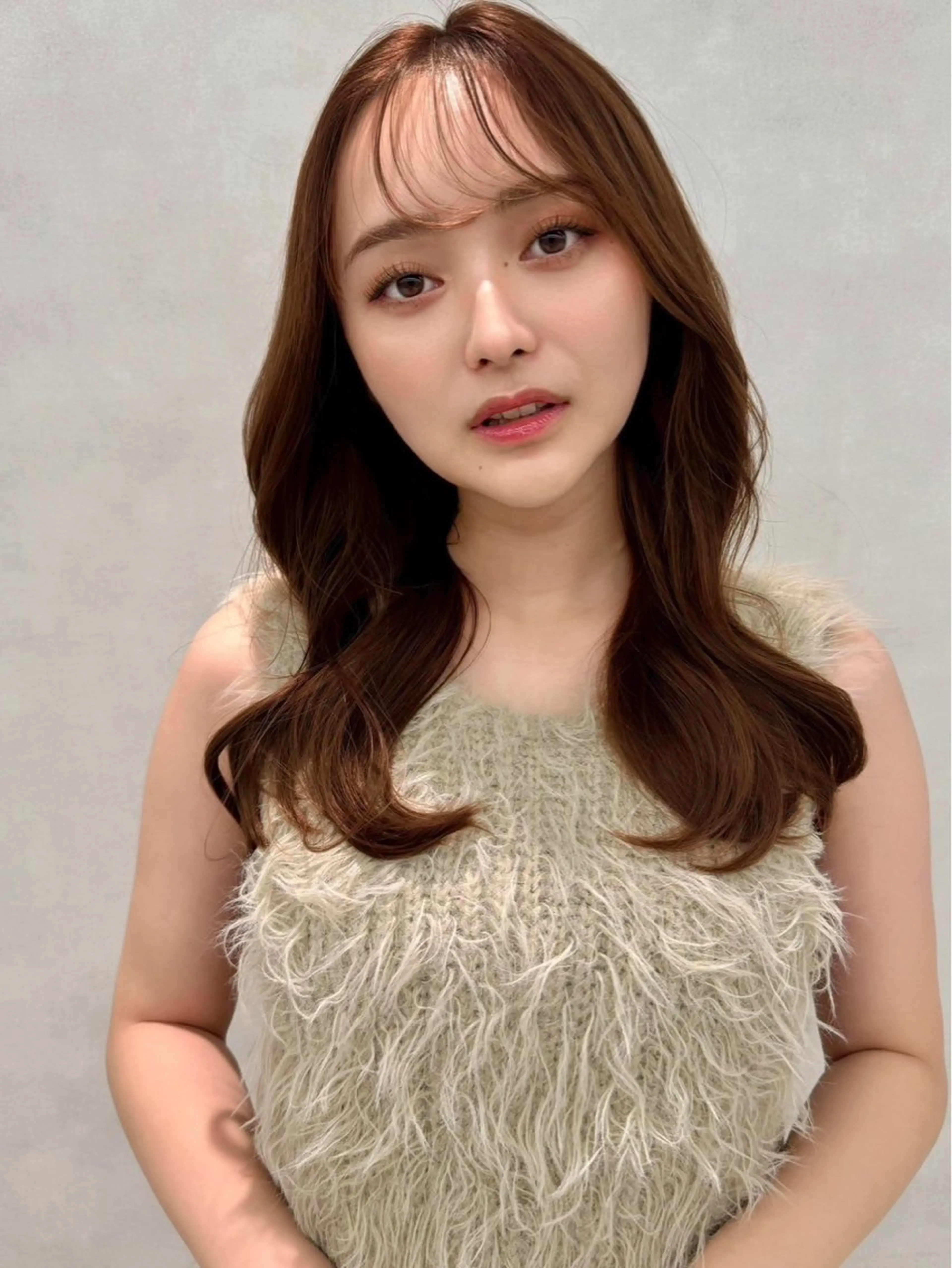 セミロング カラー 韓国レイヤー🇰🇷 Hiiro💜のヘアスタイル