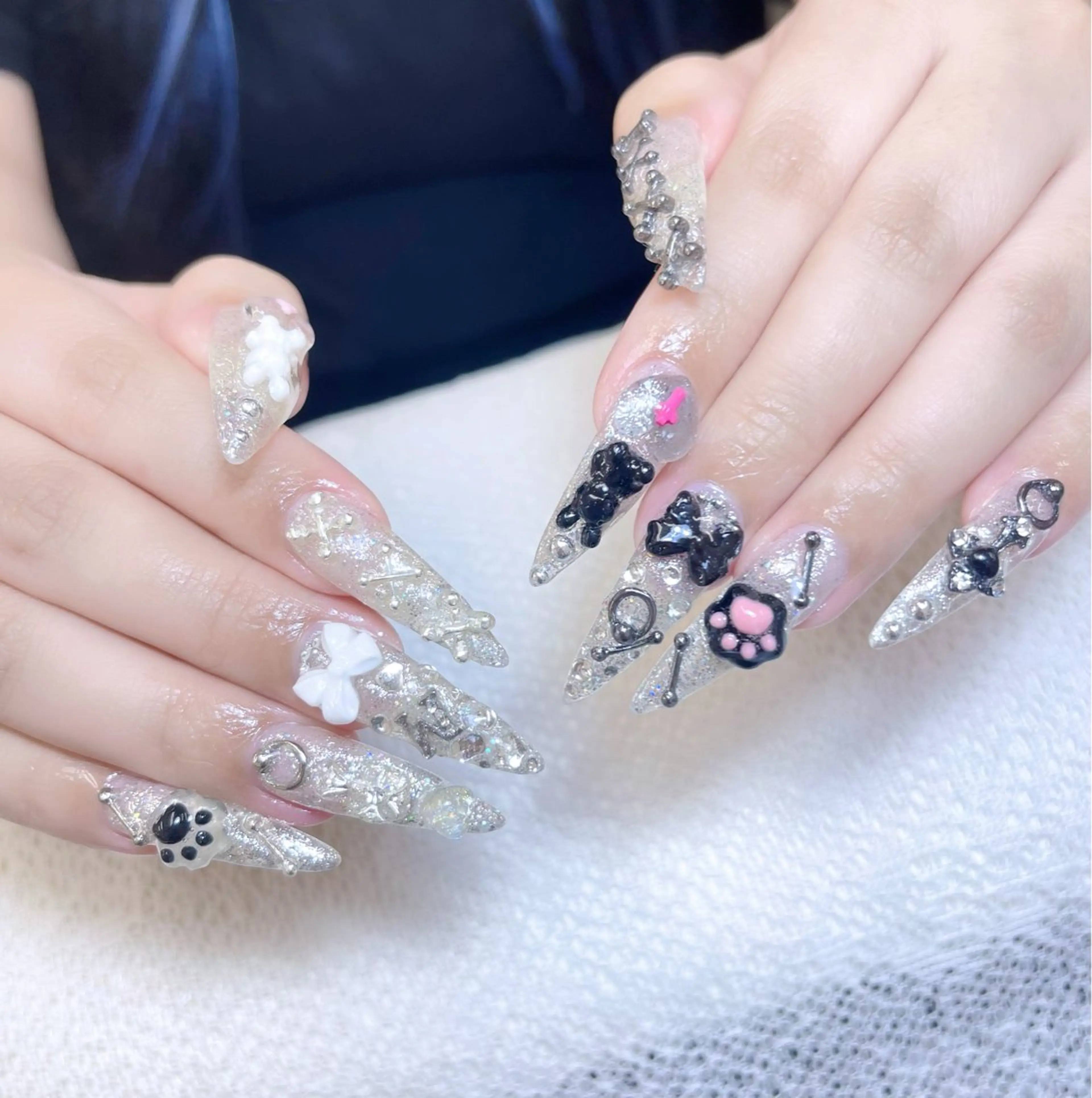ネイル オーロラネイル クリアネイル フラッシュネイル ジェルネイル グラデーション ZUZU AMEE NAILのネイルデザイン