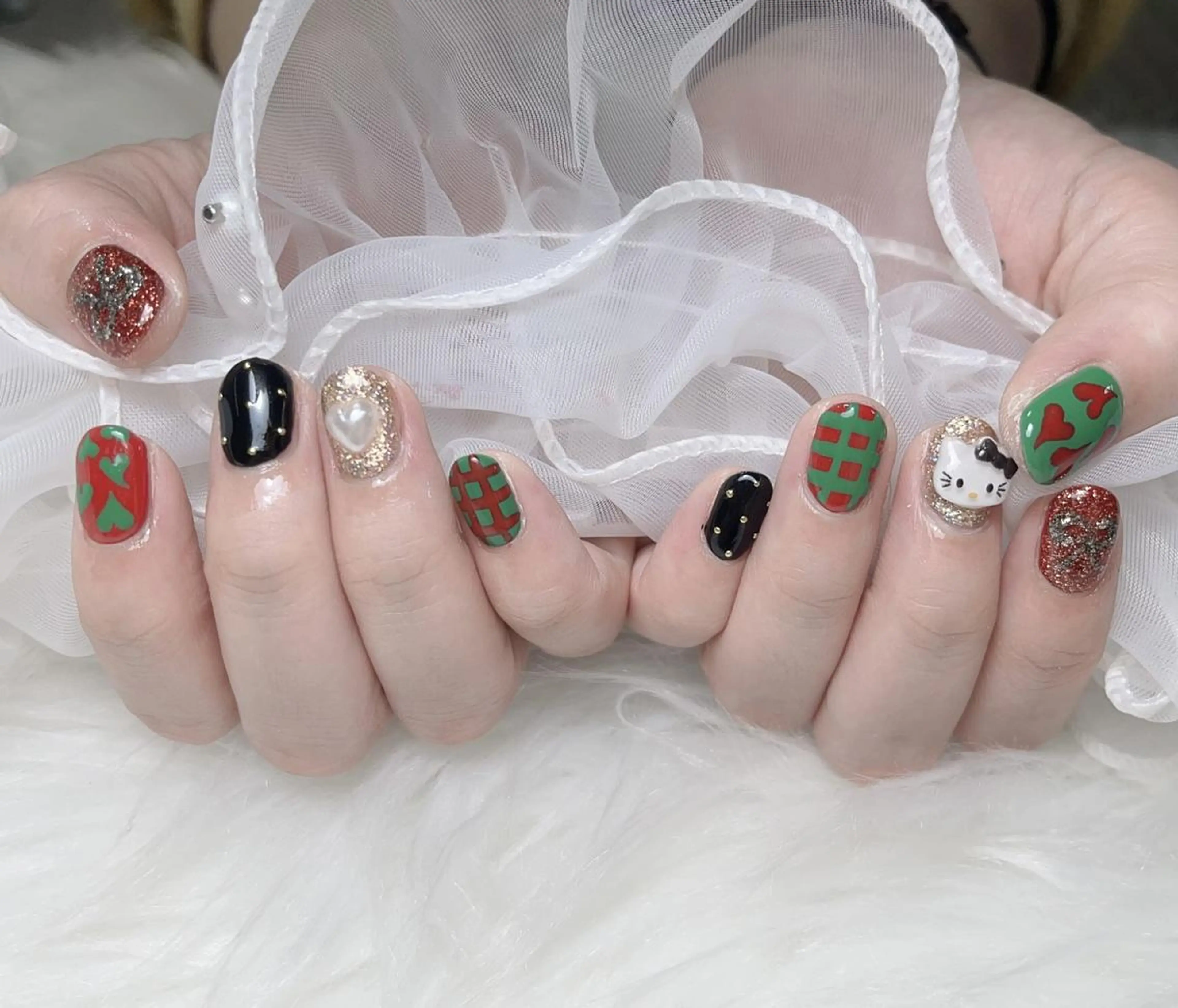 ネイル ki🍒🍒 ki ツルツルネイルのネイルデザイン