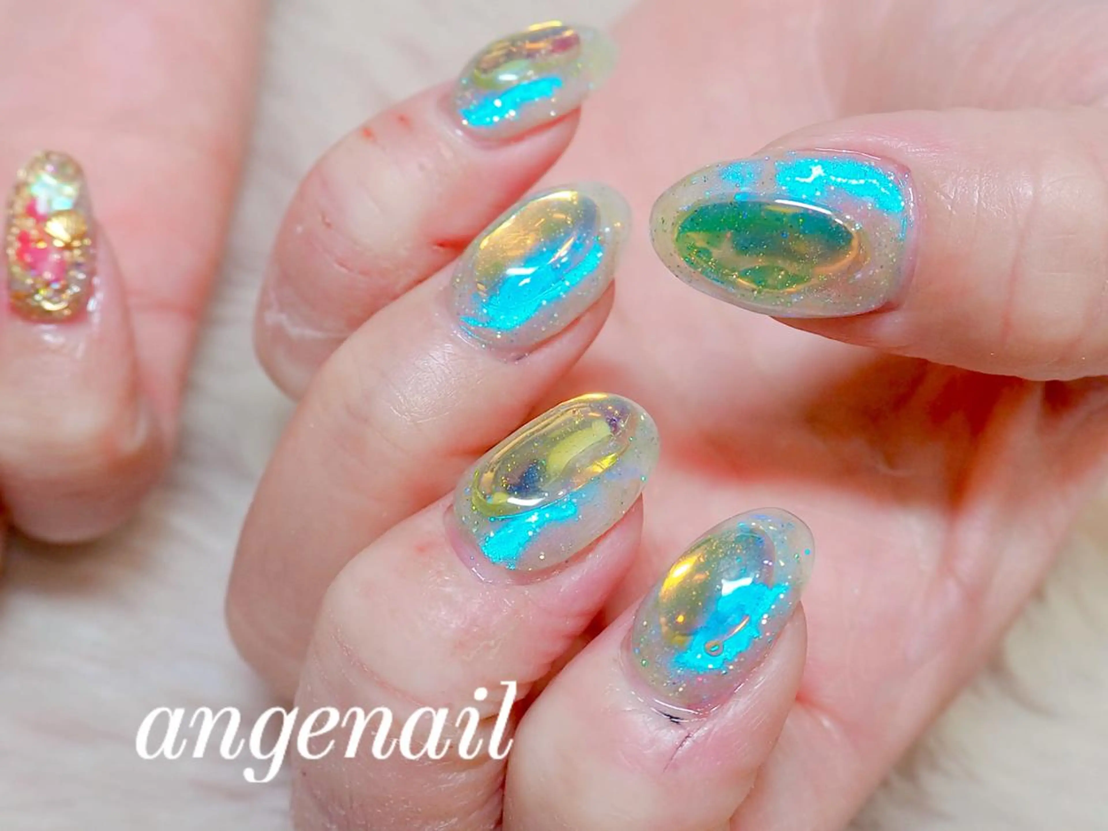 ネイル ハンドネイル オーナーネイリスト MAKIのネイルデザイン