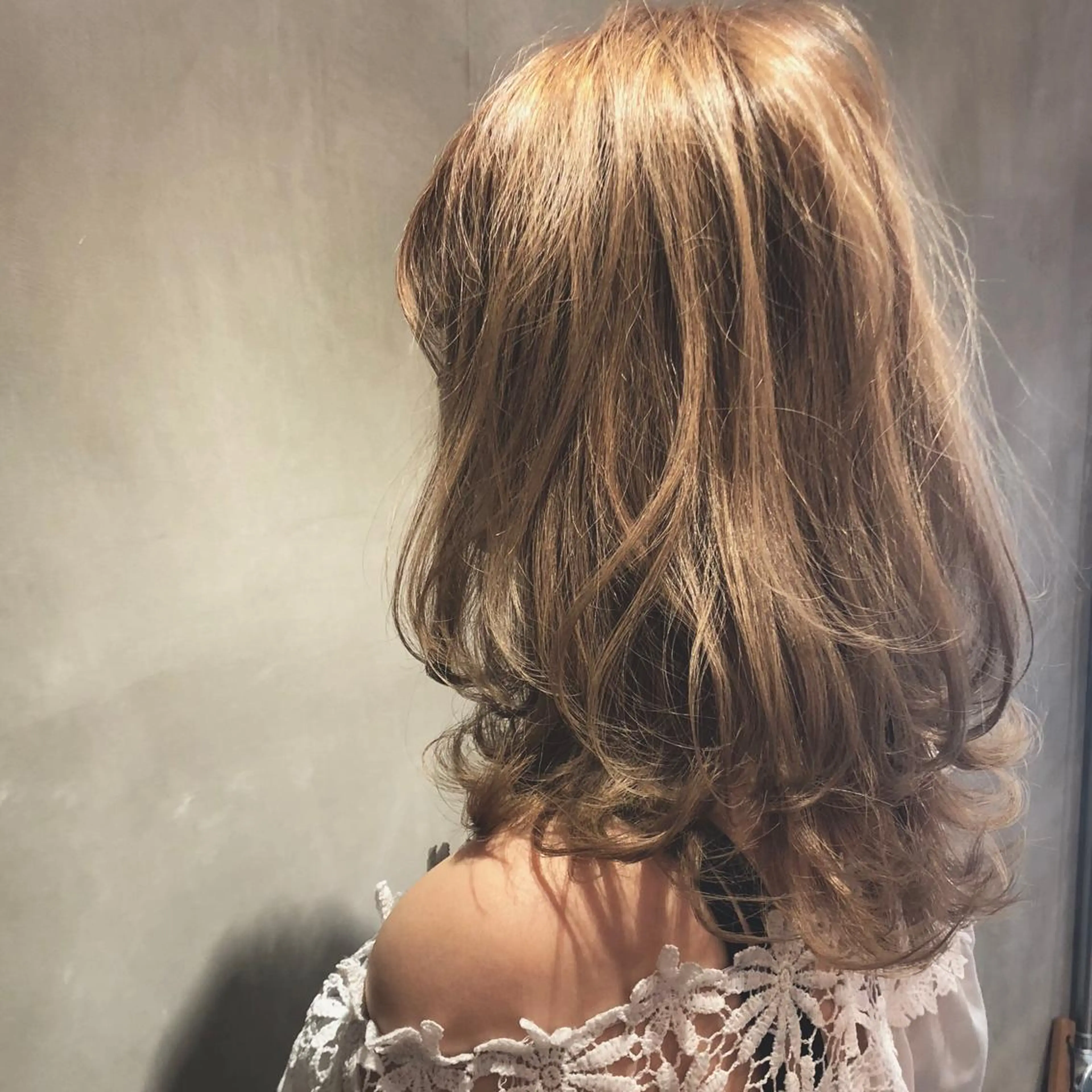 カラー ブロンド ヘアカラー トリートメント las PAVILIONのヘアスタイル