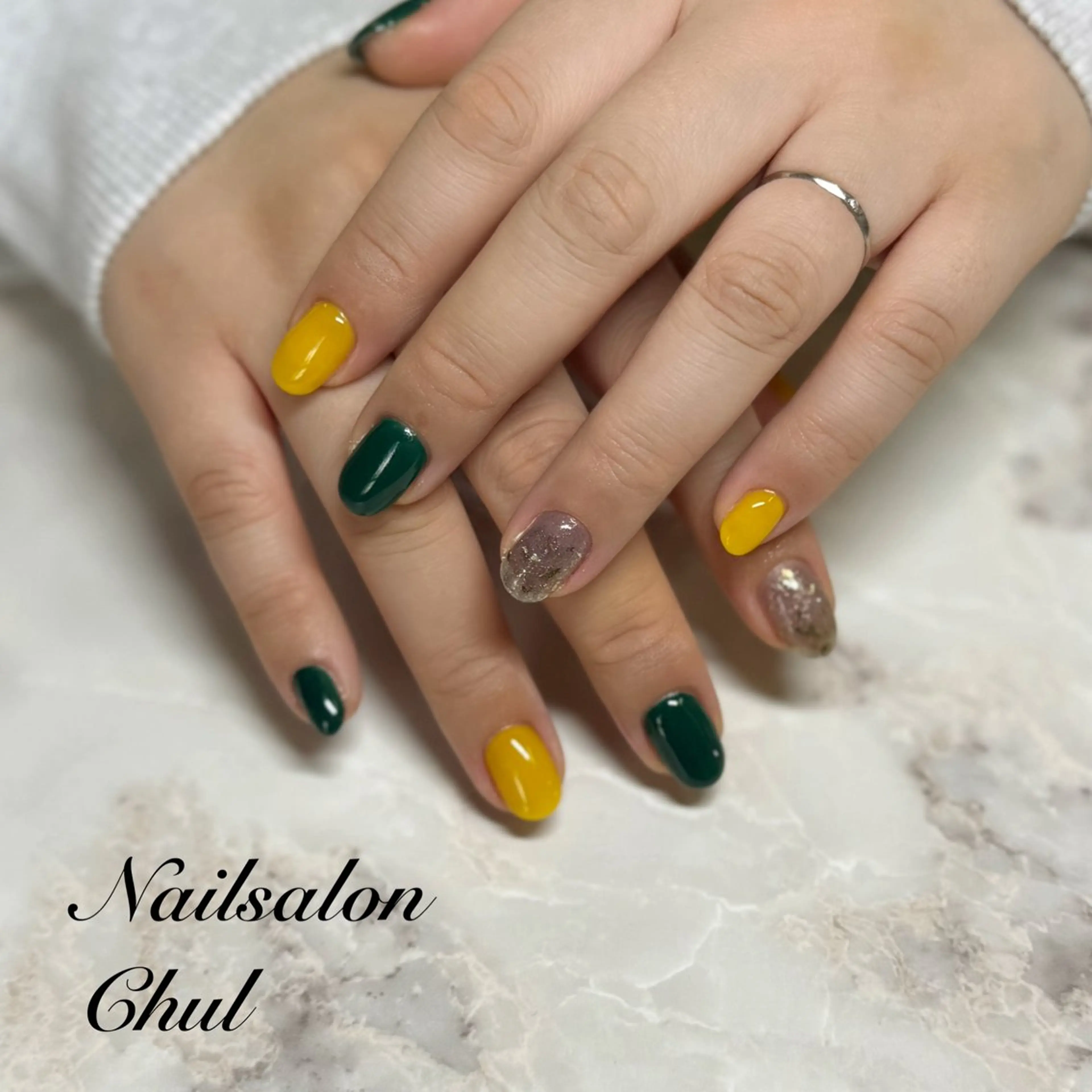 ネイル ワンカラーネイル ハンドネイル ネイルサロン チュルのネイルデザイン