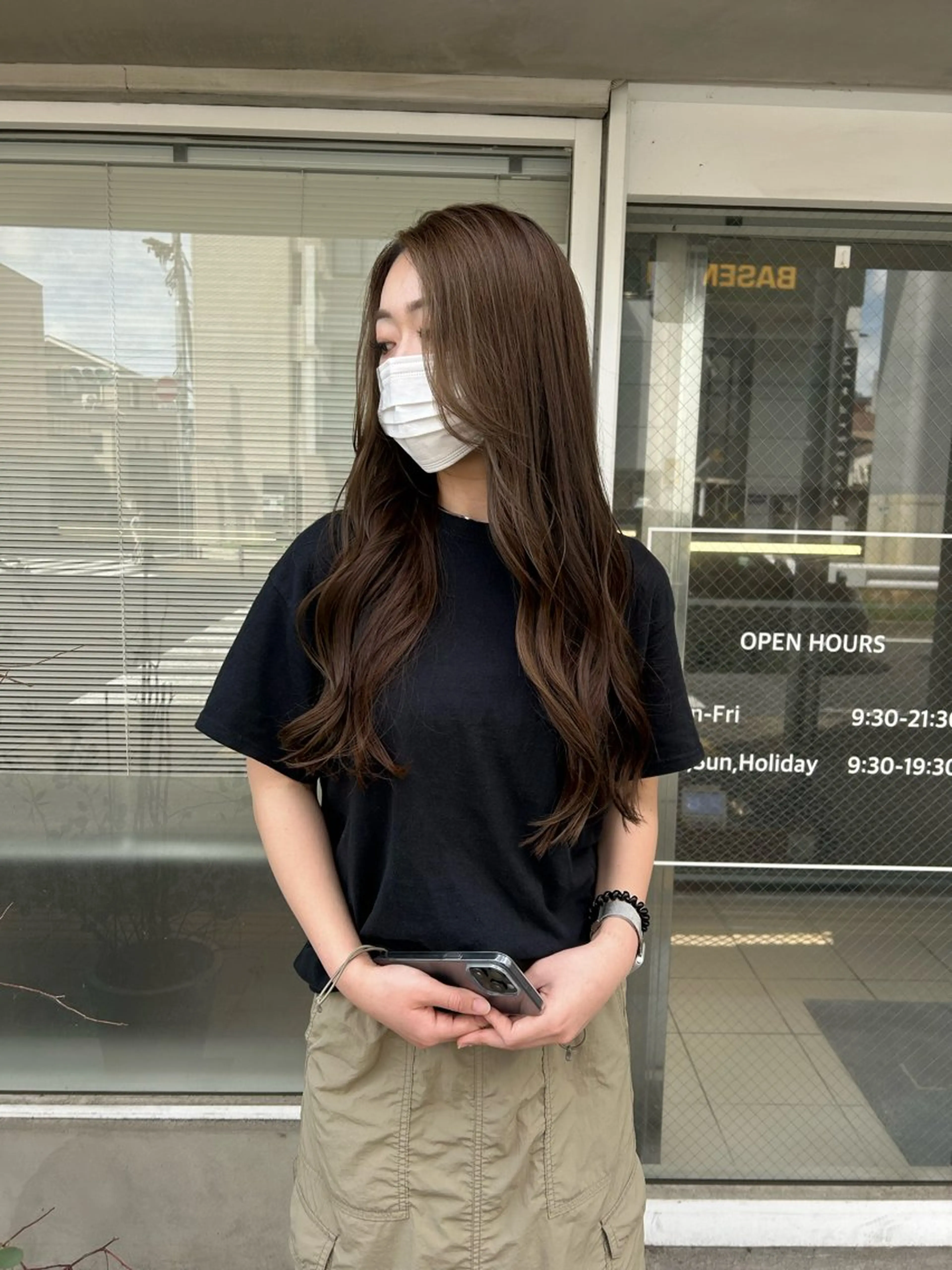 ロング カラー グレージュ オリーブグレージュ オリーブグレー カット ヘアカラー トリートメント 透明感カラー🫧 nanohaのヘアスタイル