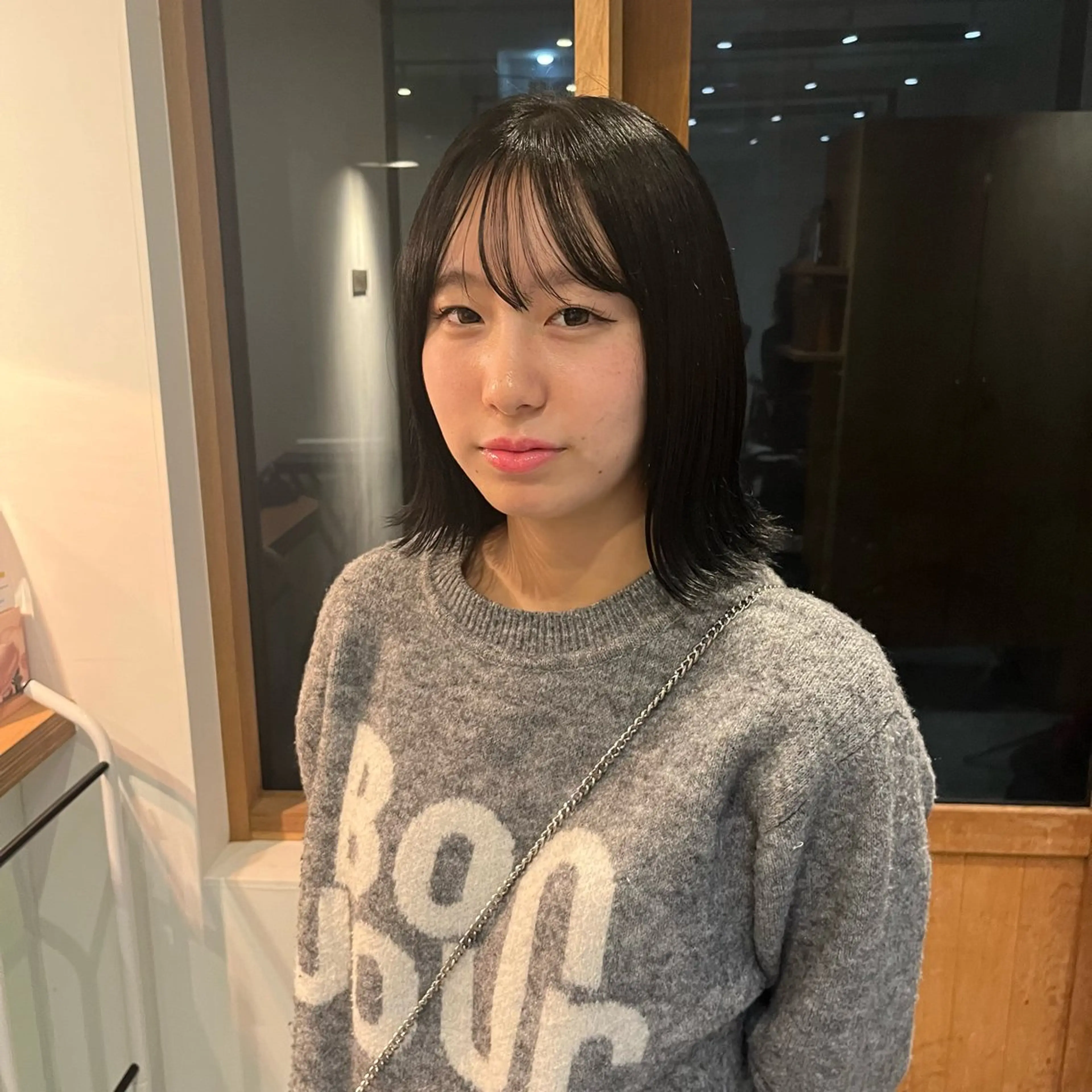 ミディアム カット ヘアカラー Wカラー🐾 ハルナのヘアスタイル