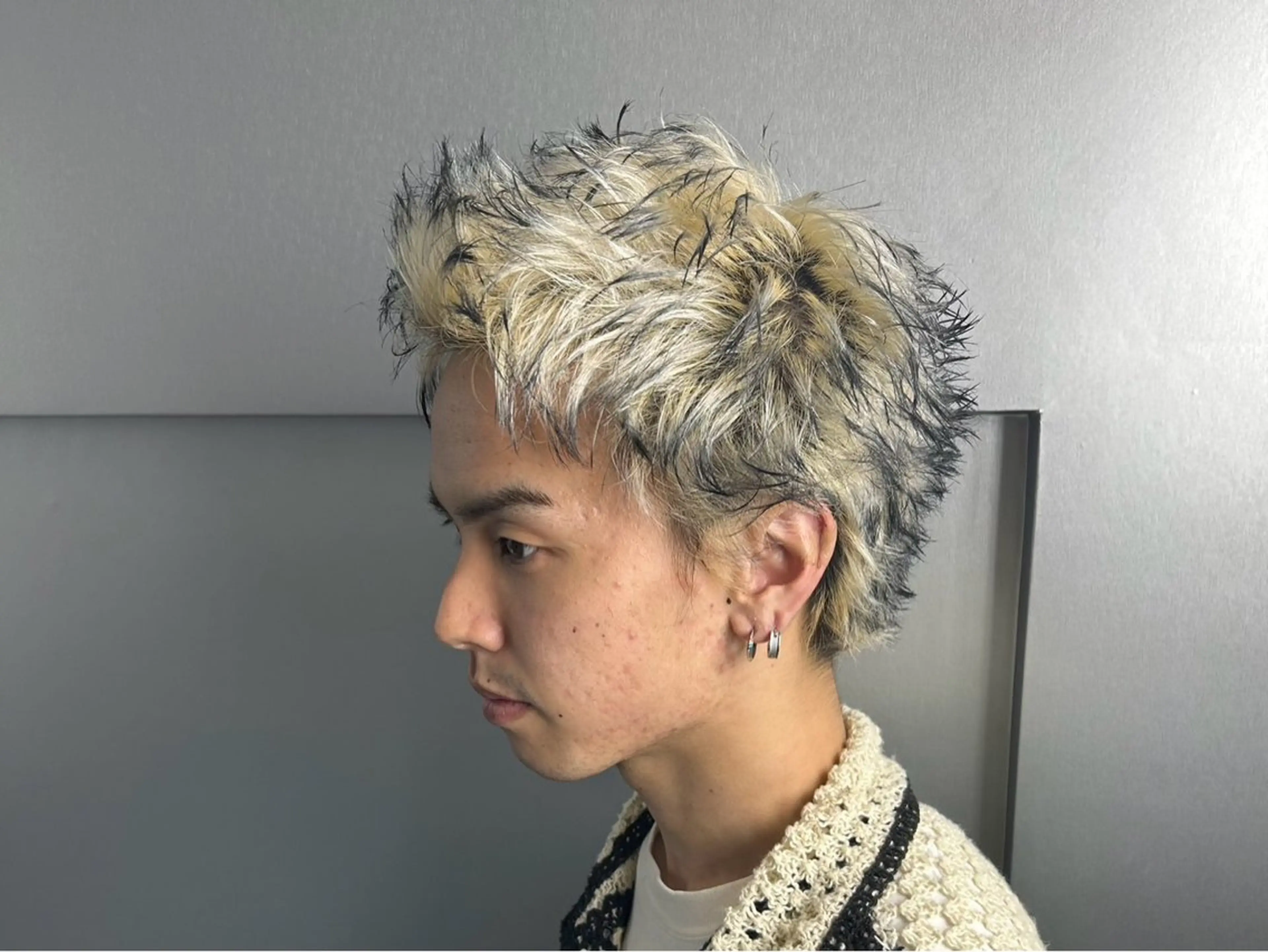 カラー 新宿 韓国 シャドウパーマ 志龍のヘアスタイル