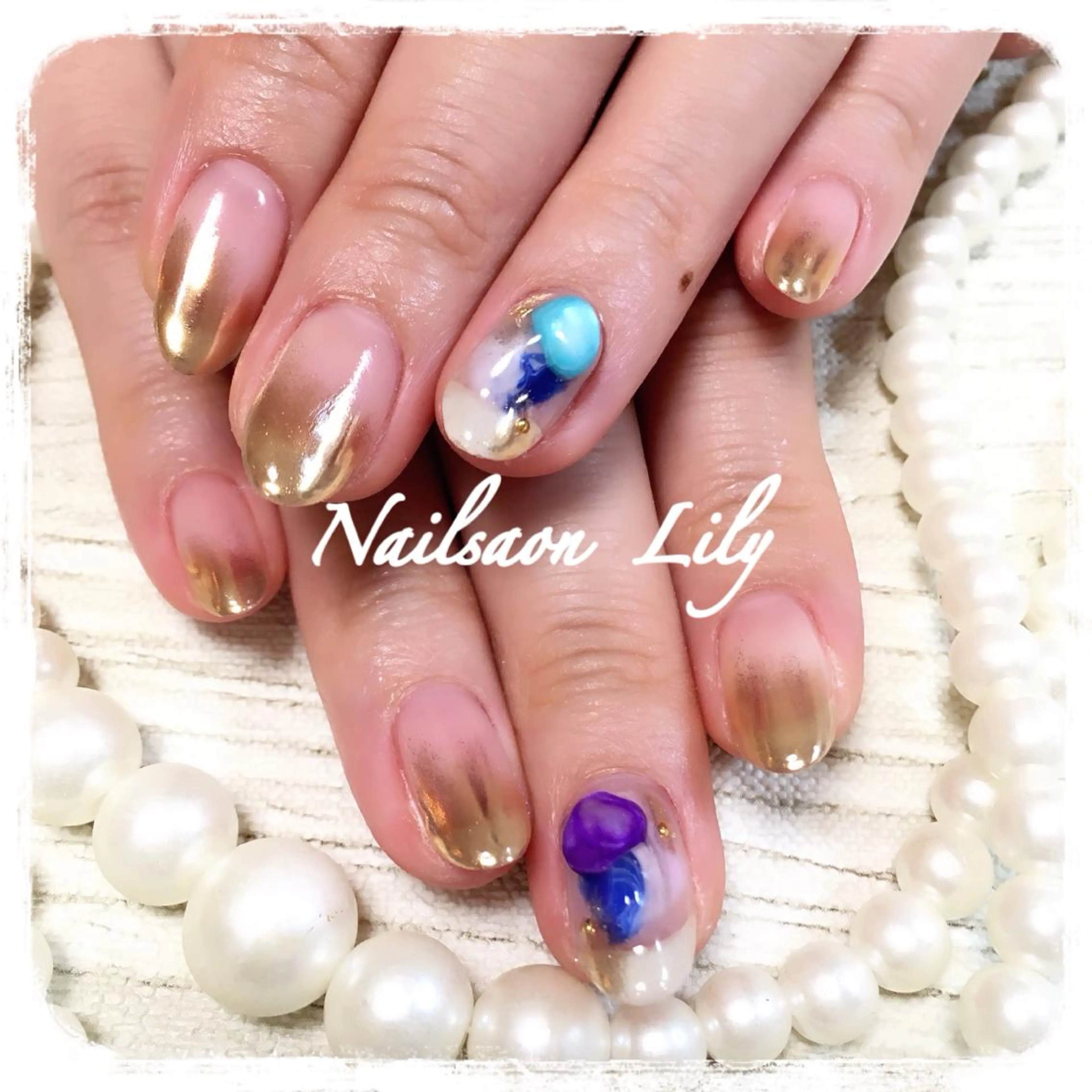 ネイル アートネイル ミラーネイル ハンドネイル Lily*nail 🌻Mii🌻のネイルデザイン