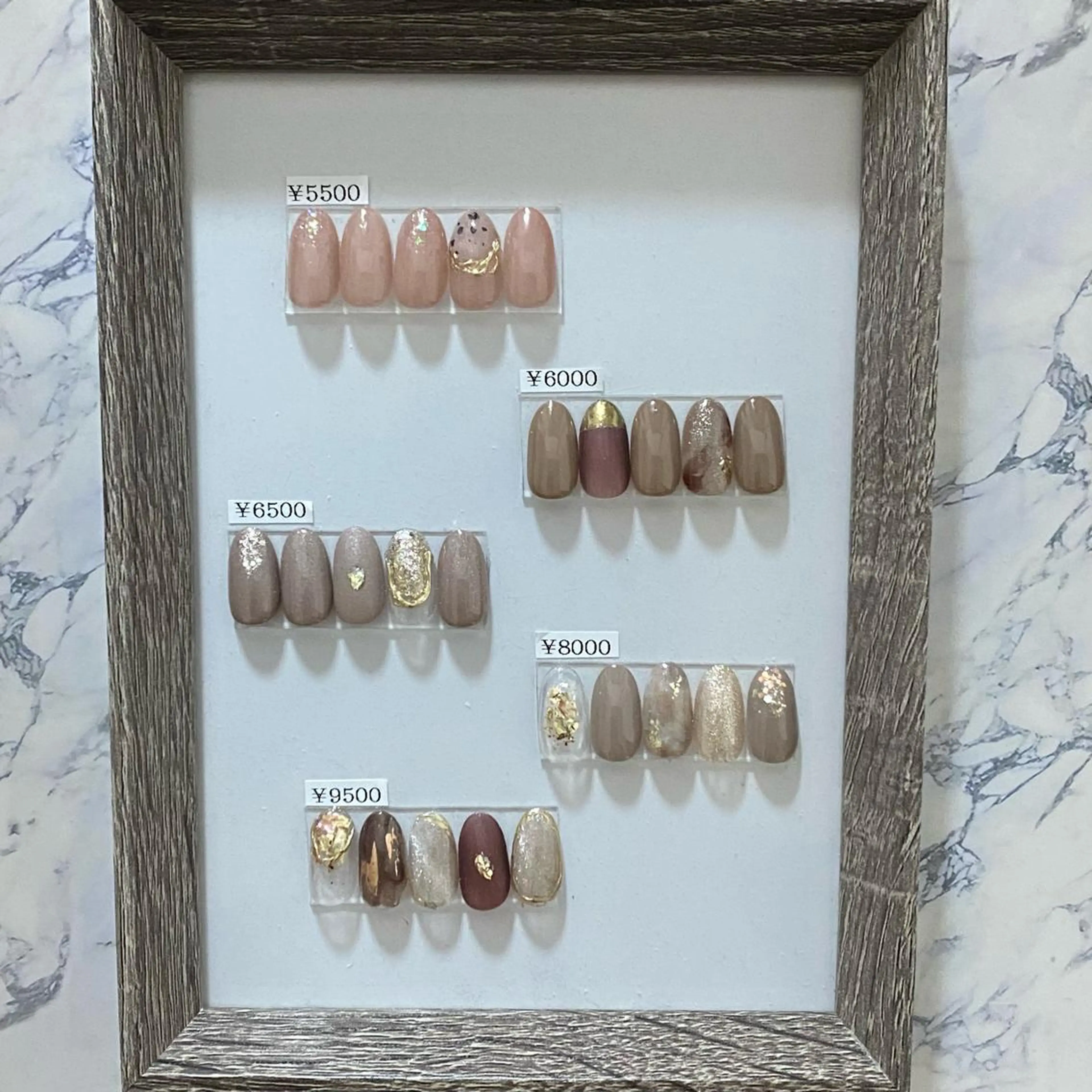 ネイル LOKA-HULU  ロカフルのマツエク・マツパデザイン