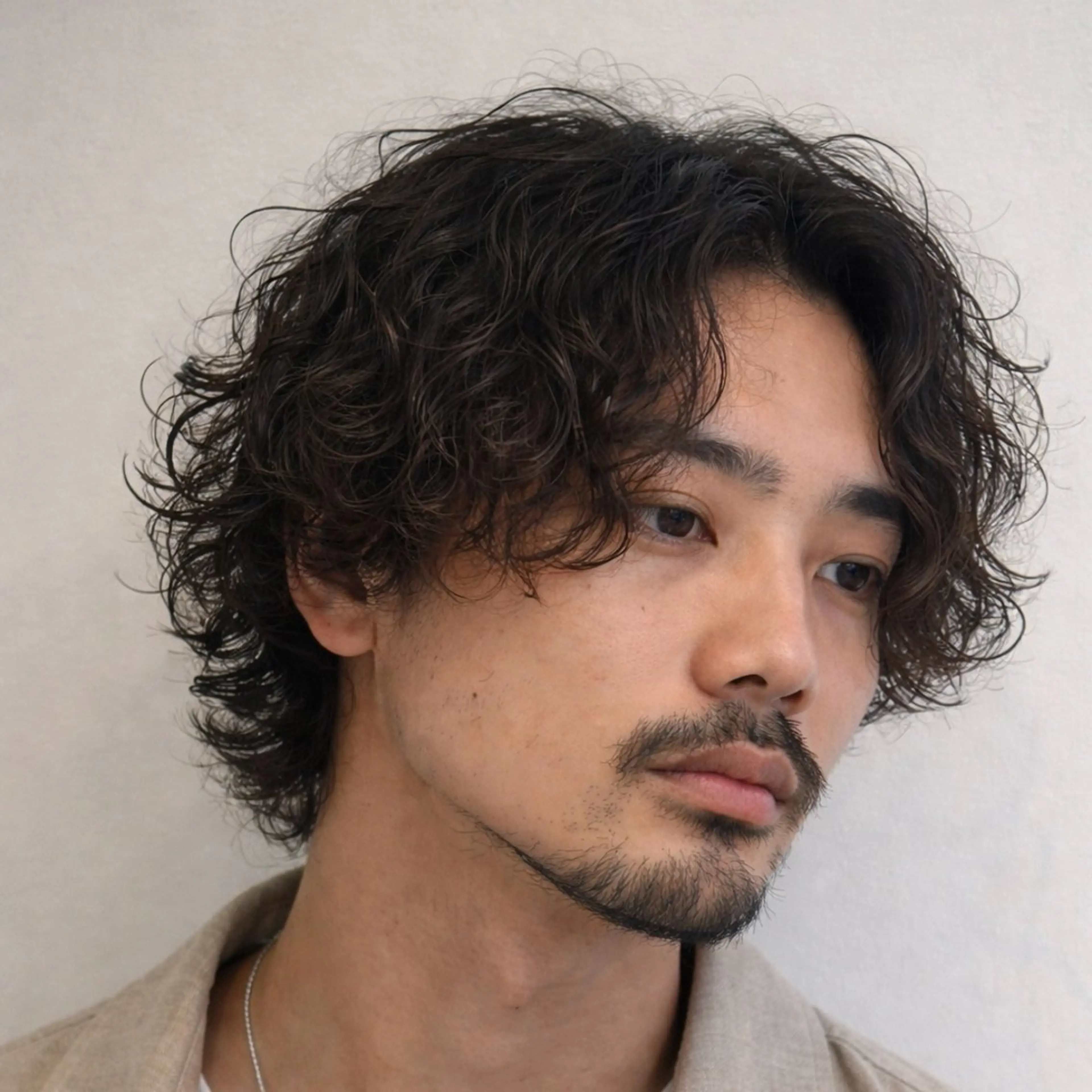 ミディアム パーマ メンズ カット パーマ ヘッドスパ men'sモテ 髪🫧ｼｵﾝのヘアスタイル