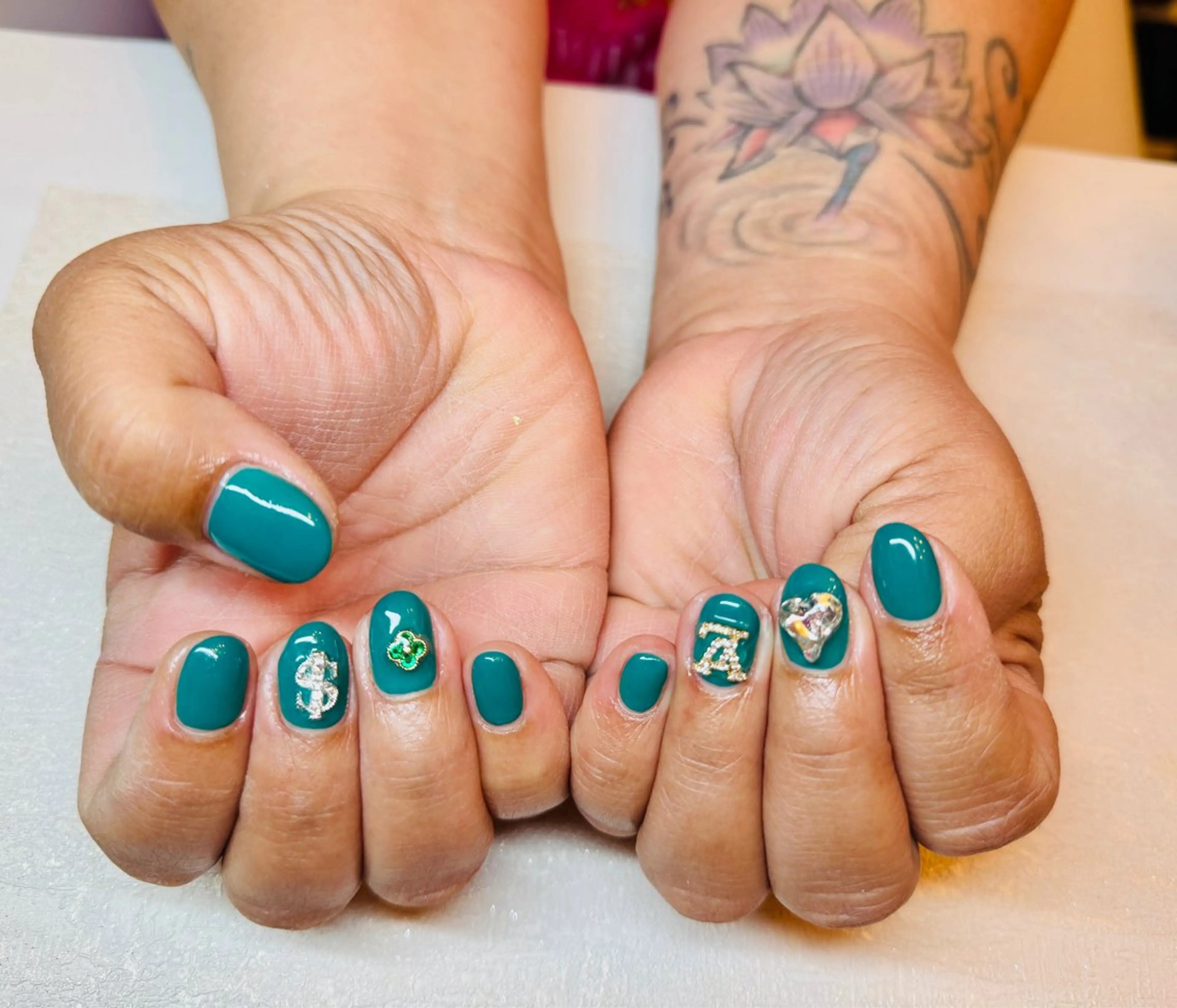 ネイル ハンドネイル Reauty NailSalonのネイルデザイン