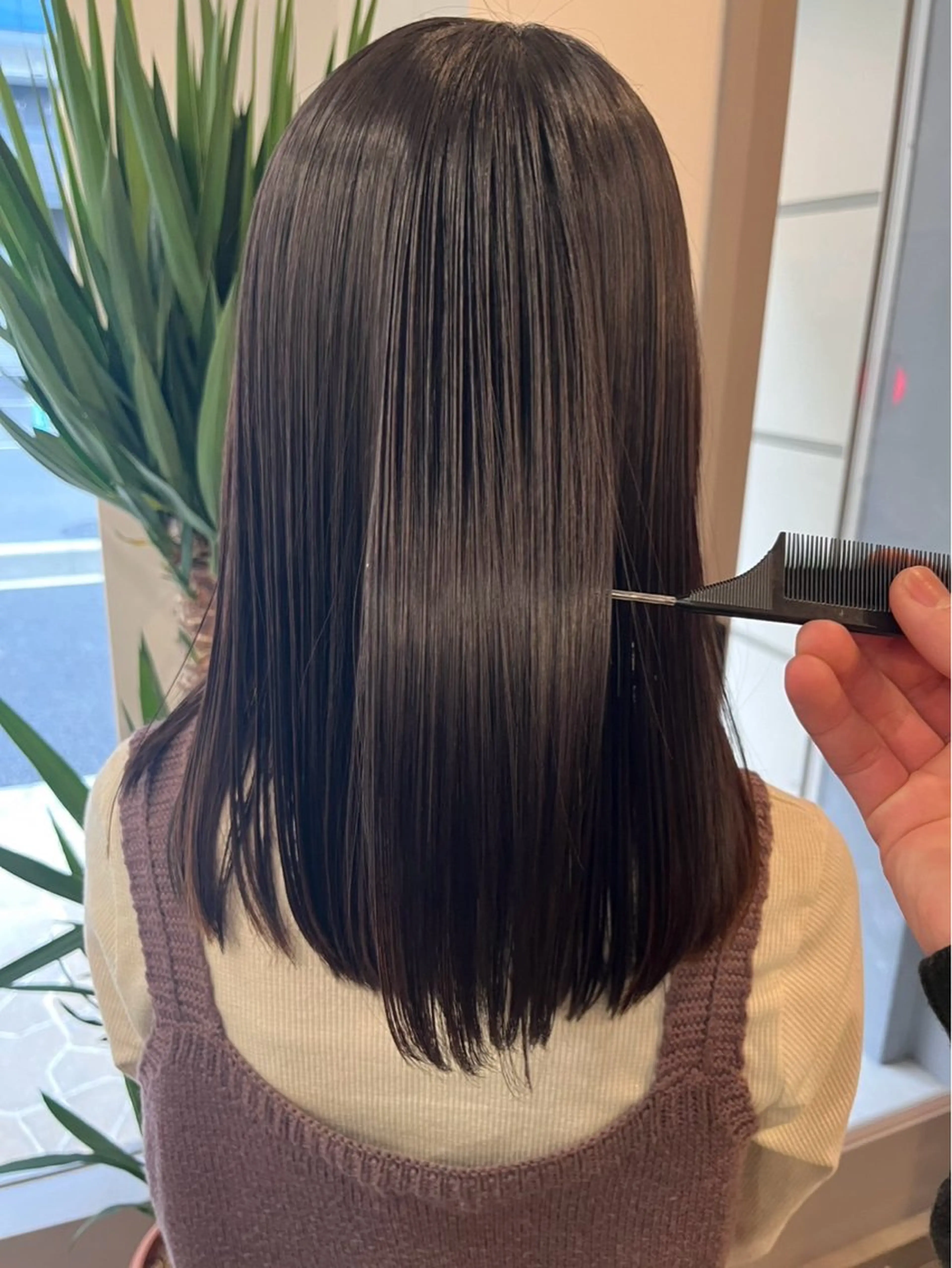 ミディアム ボブ 顔まわりレイヤー 顔周りカット 髪質改善 レイヤーカット dogstar 加藤翔大のヘアスタイル