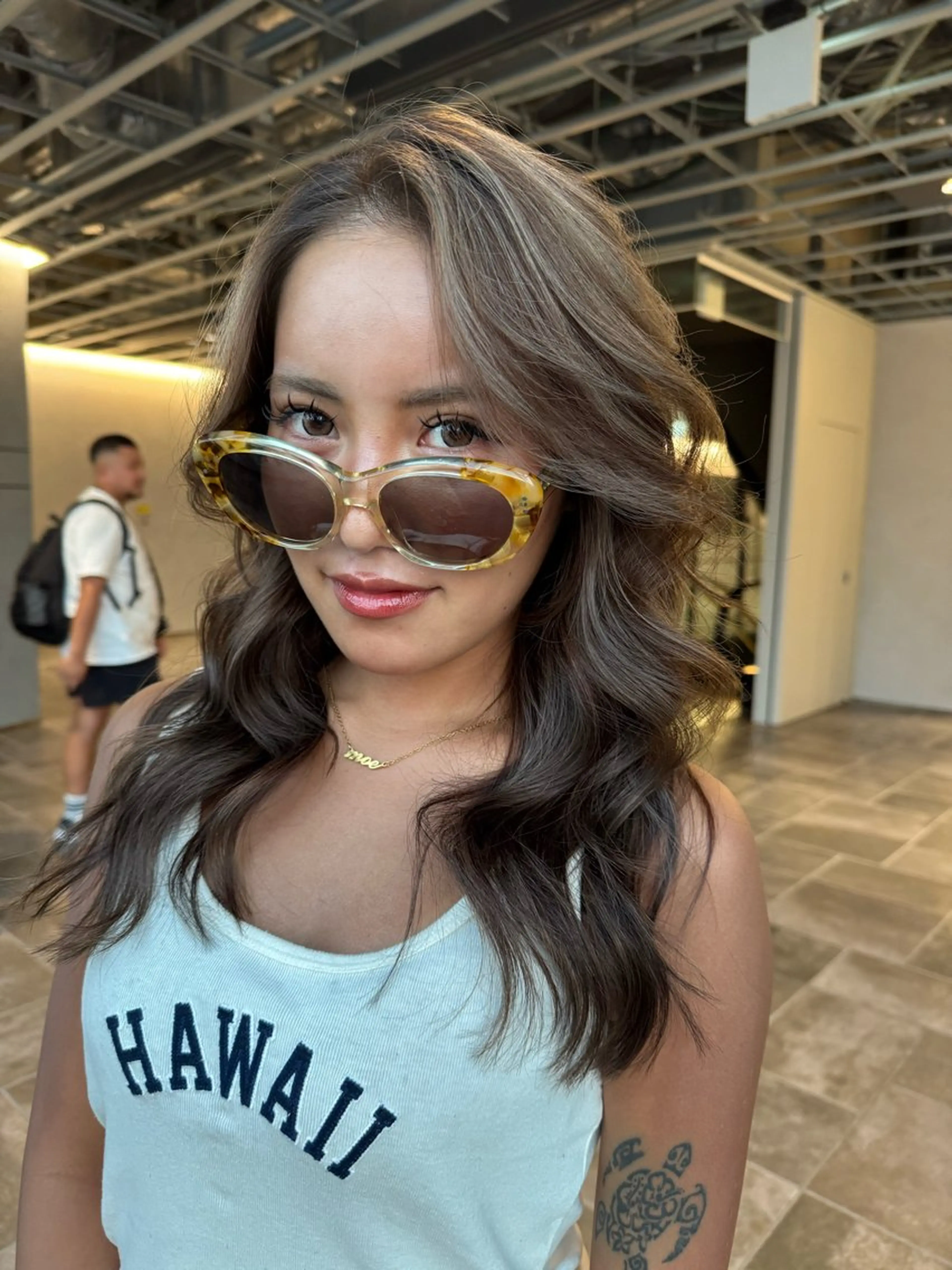 セミロング カラー ハイライトカラー ハイライト レイヤーカット ヘアカラー 🌟小顔レイヤー× 赤み消し透明感カラーのヘアスタイル