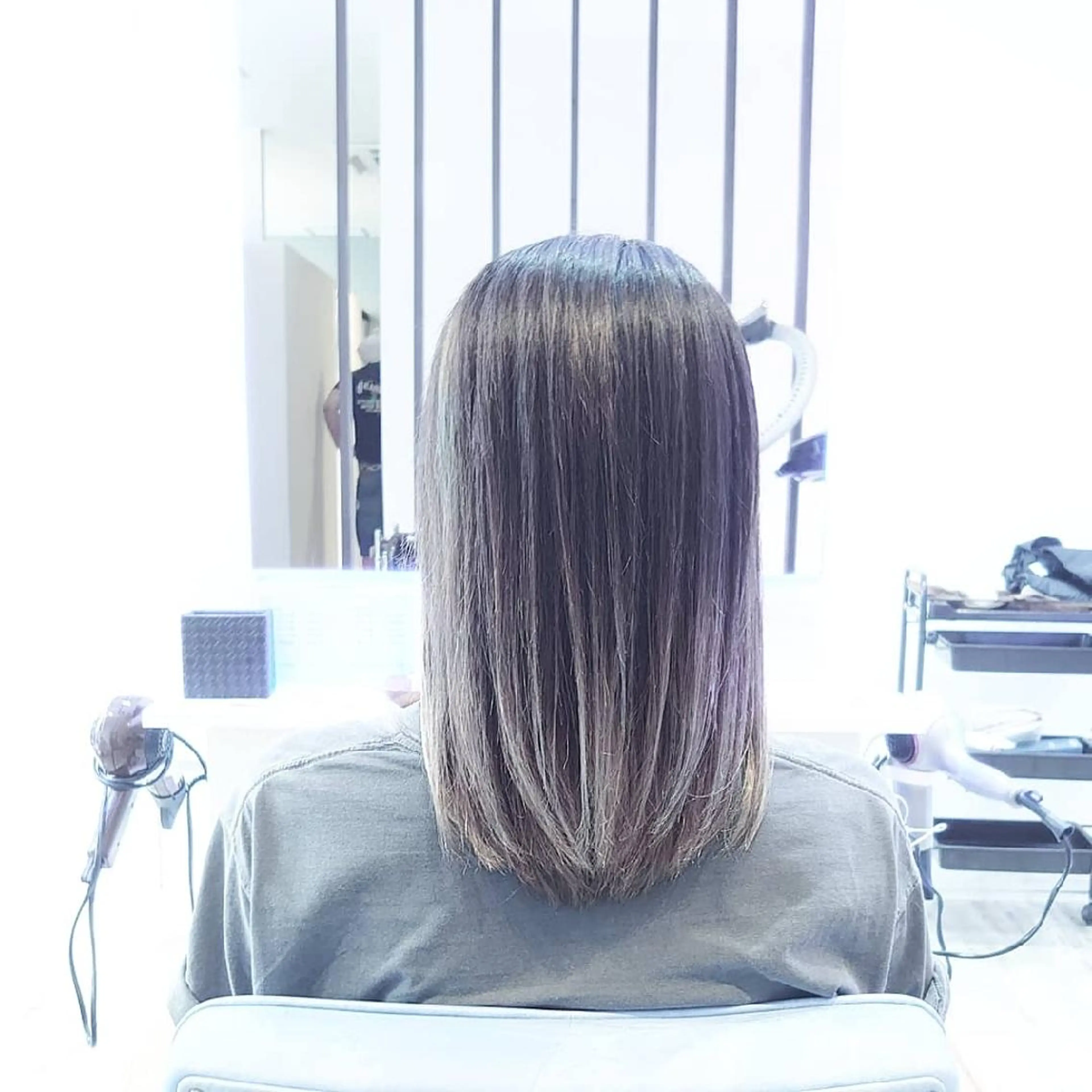 カラー ミディアム ヘアアレンジ ヘアカラー トリートメント 小林 伸行のヘアスタイル