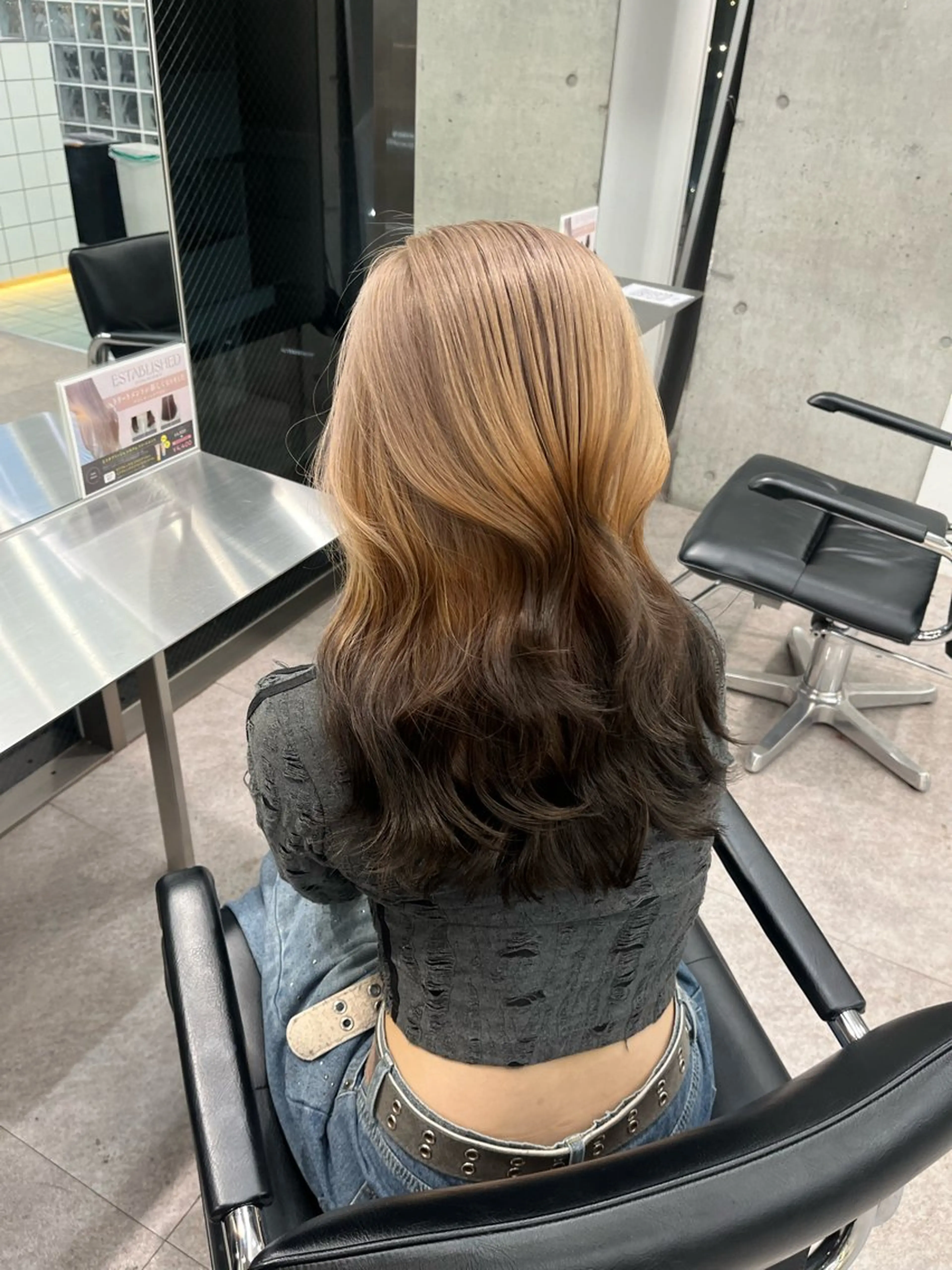 ロング カラー ヘアアレンジ ヘアカラー トリートメント ブリーチカラー💫 Miku🫶🏻のヘアスタイル