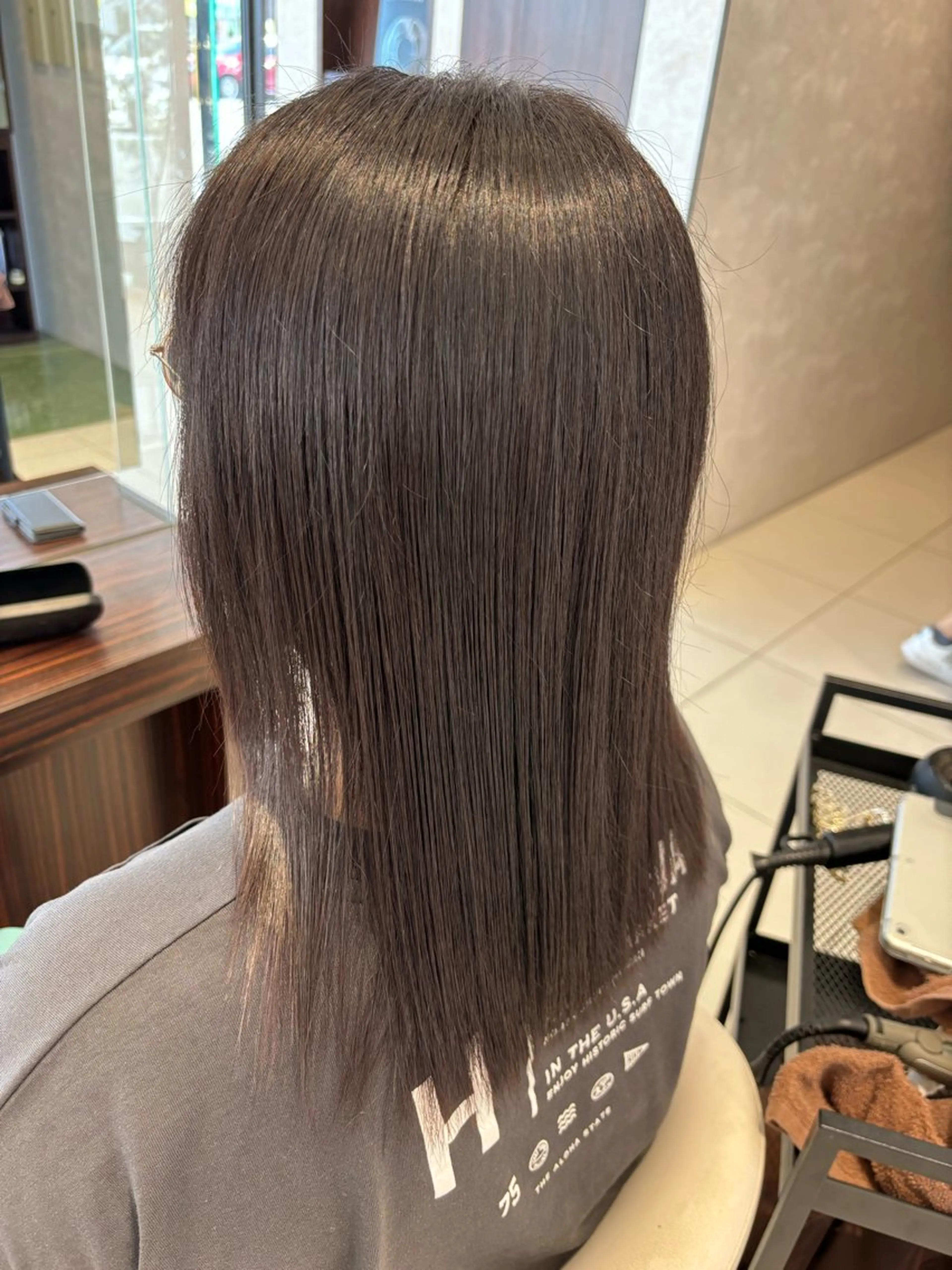 カラー 前田 藍央のヘアスタイル