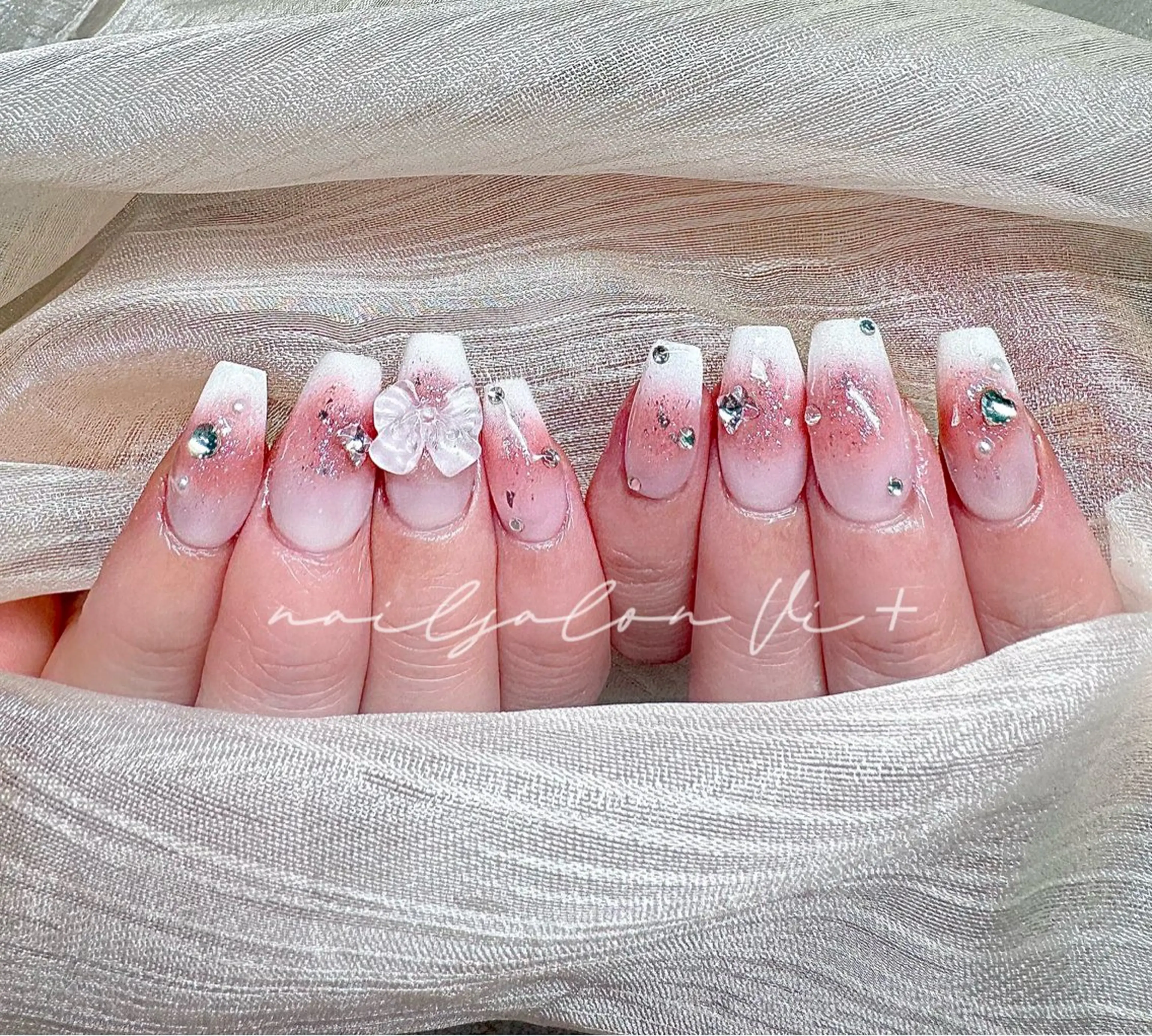 ネイル ハンドネイル ✨Nailsalon Vi+✨のネイルデザイン