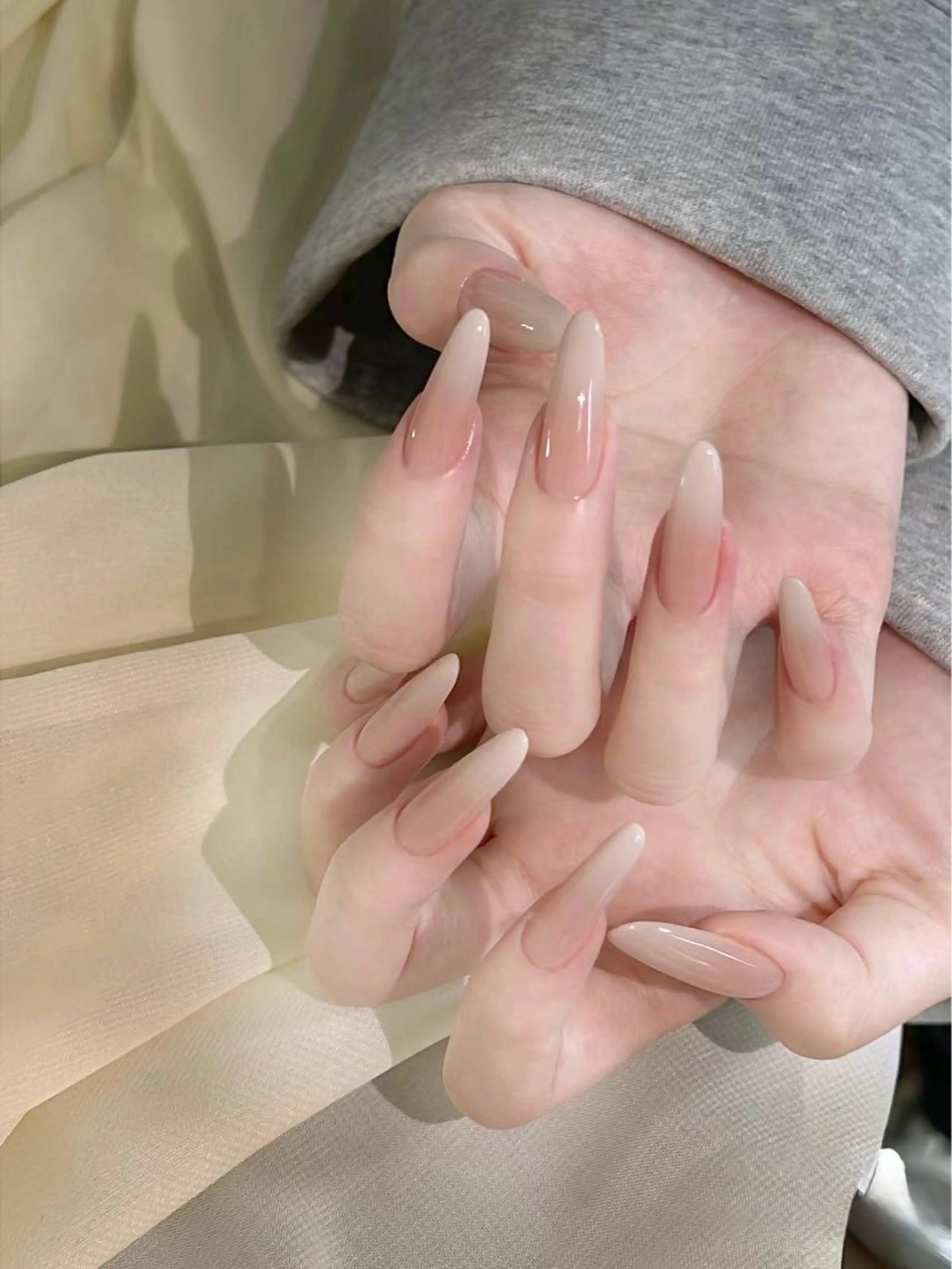 ネイル 長さ出し フレンチネイル グラデーション 卒業式 マグネットネイル ハンドネイル MIHANA NAILのネイルデザイン