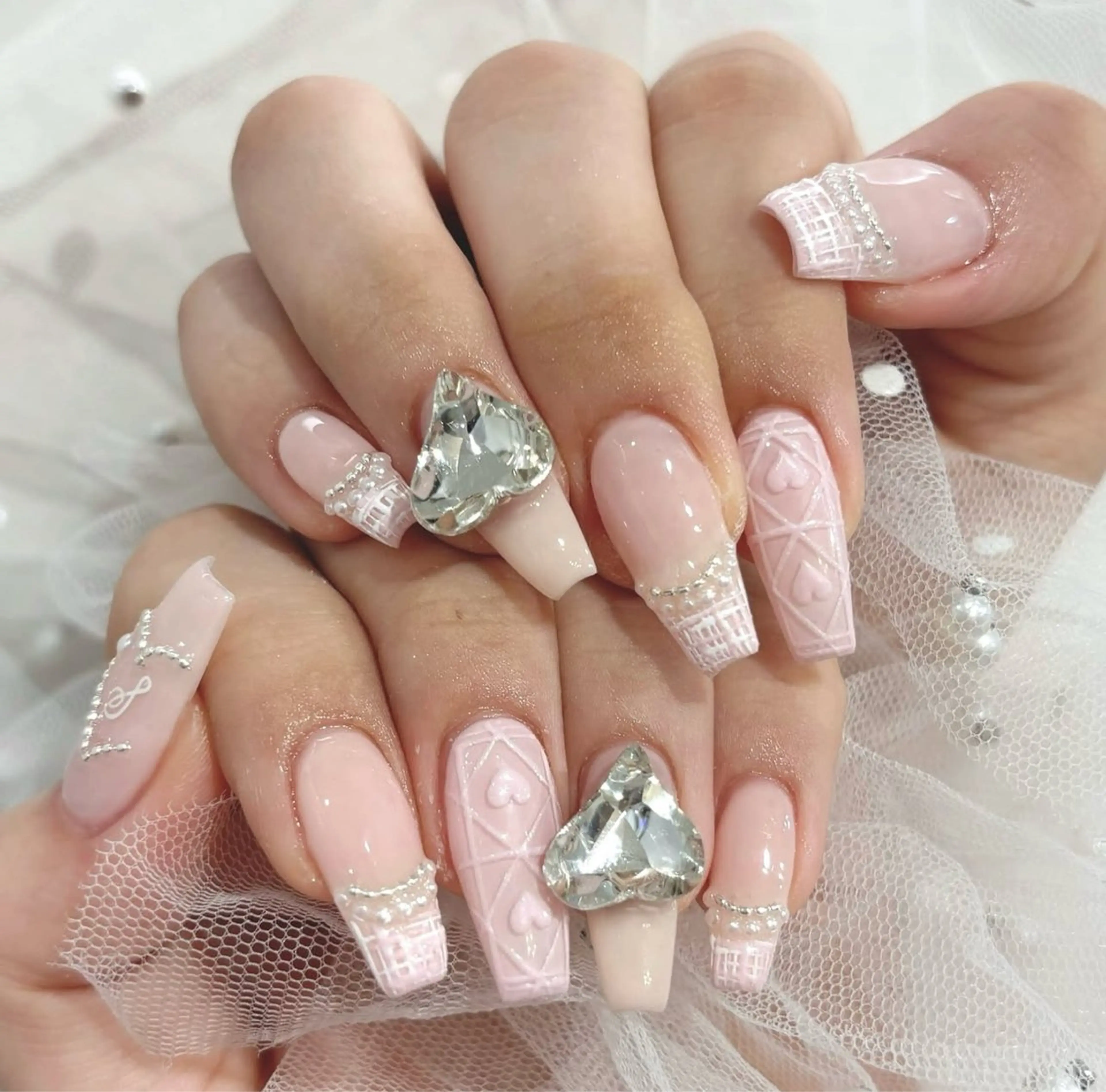 ネイル 成人式 ロングネイル マグネットネイル 大理石ネイル(マーブル) リボン ZUZU AMEE NAILのネイルデザイン