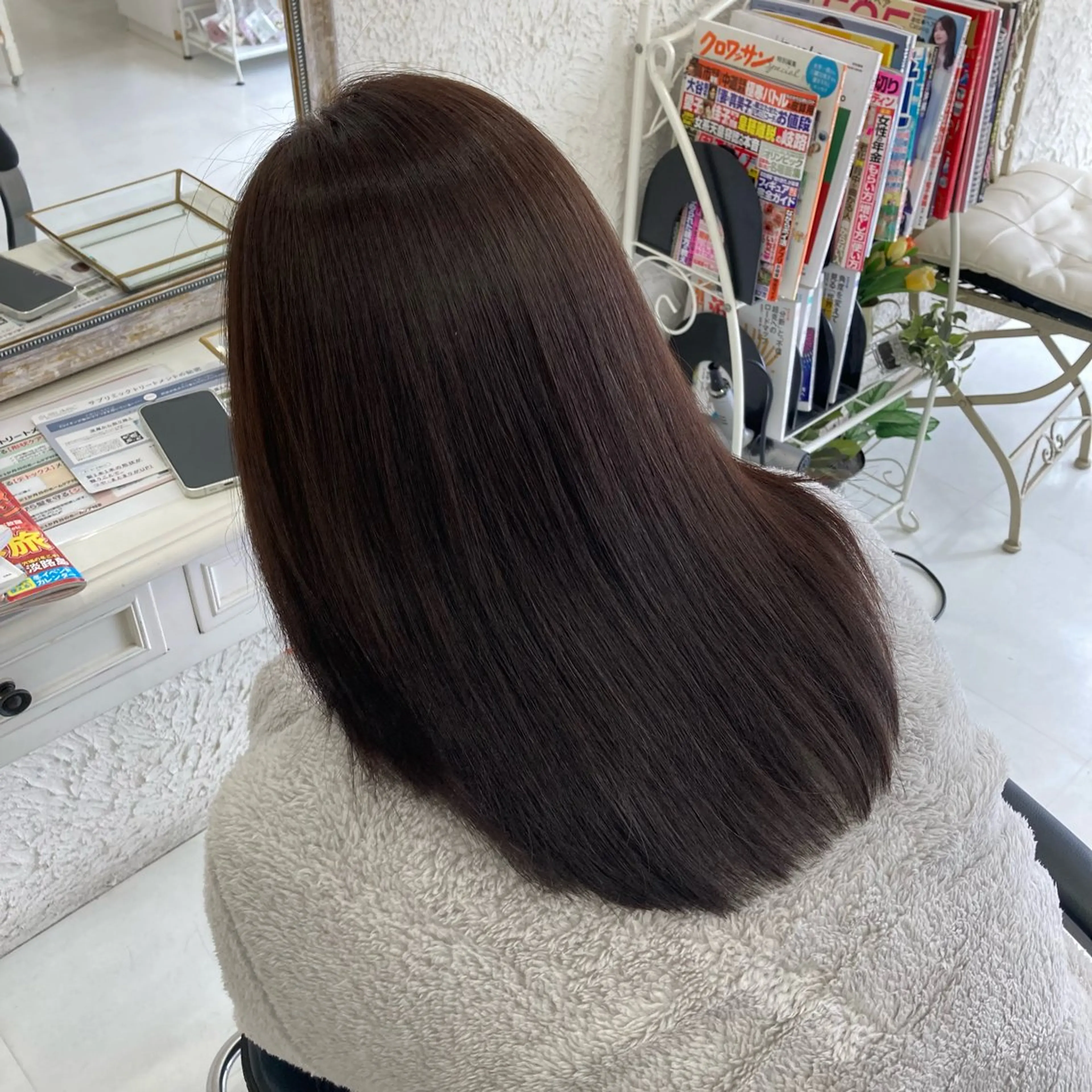 ミディアム カラー カット ヘアカラー トリートメント Avenir~axe~所属・カラー職人 🍎IKUMI🍎のヘアスタイル