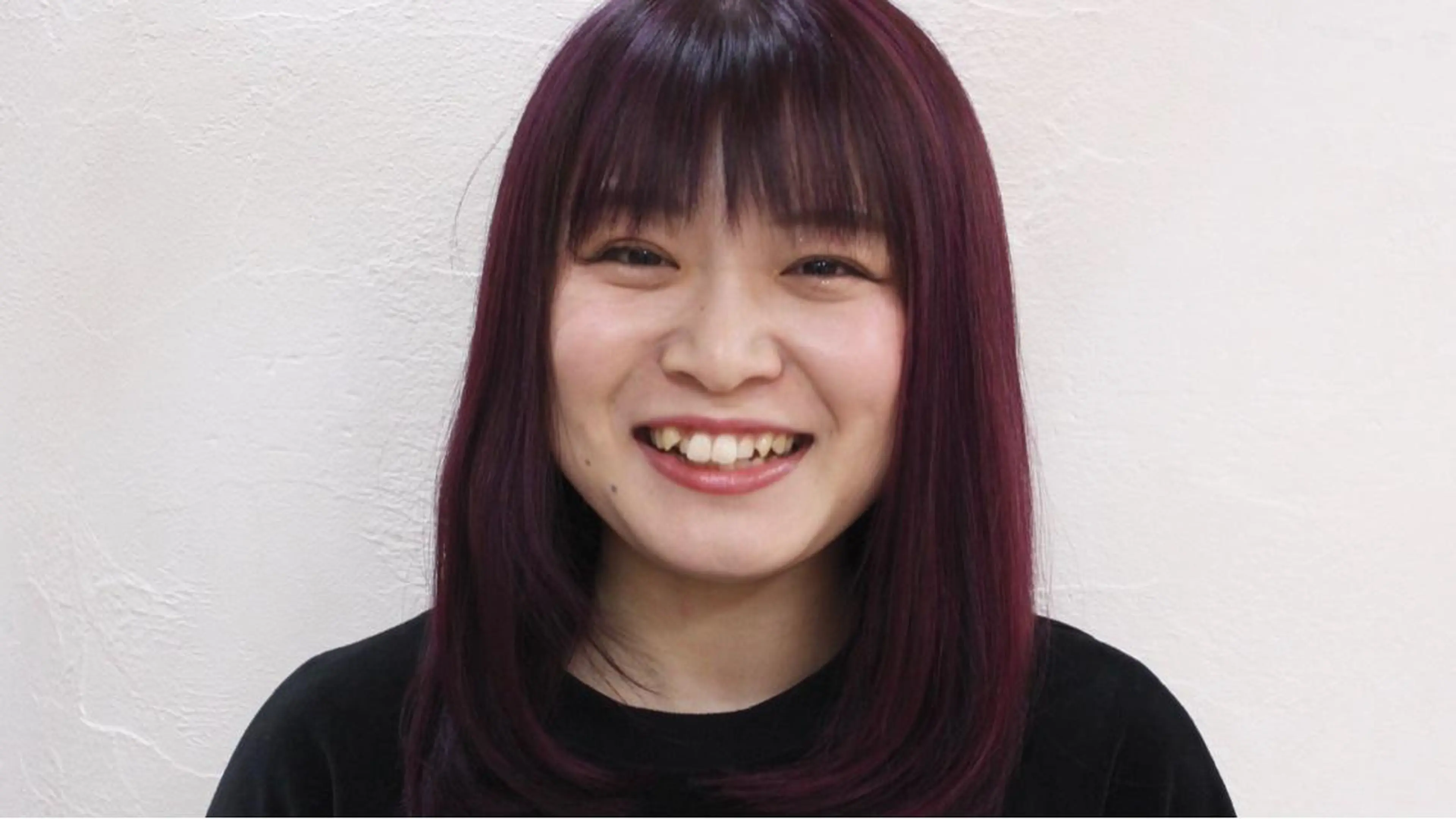 ミディアム カラー ポ コのヘアスタイル