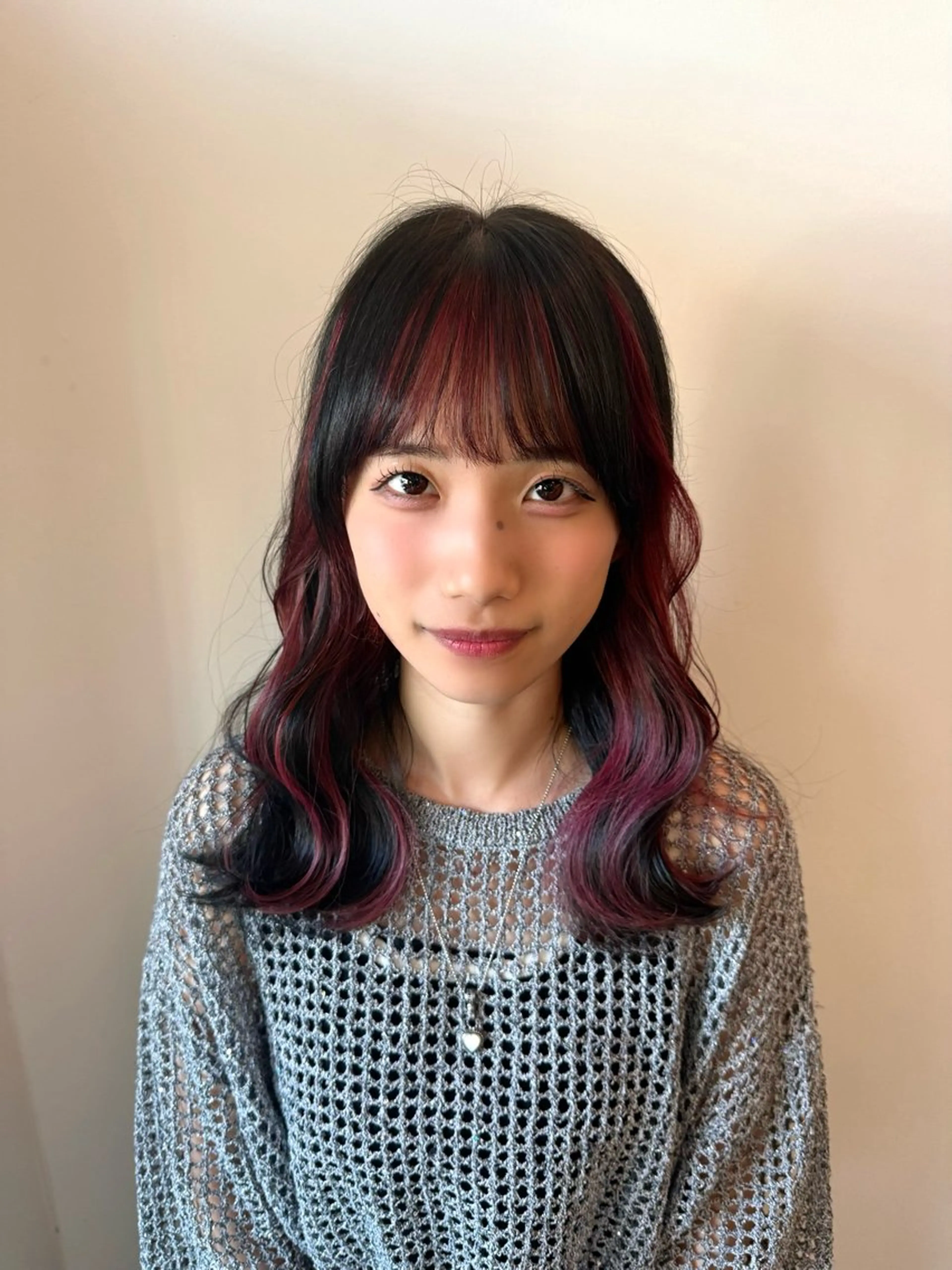 ミディアム カラー ミストバング  フェイスフレーミング ピンクカラー カット ヘアカラー フラム所属・WATANABE MISAKIのヘアスタイル