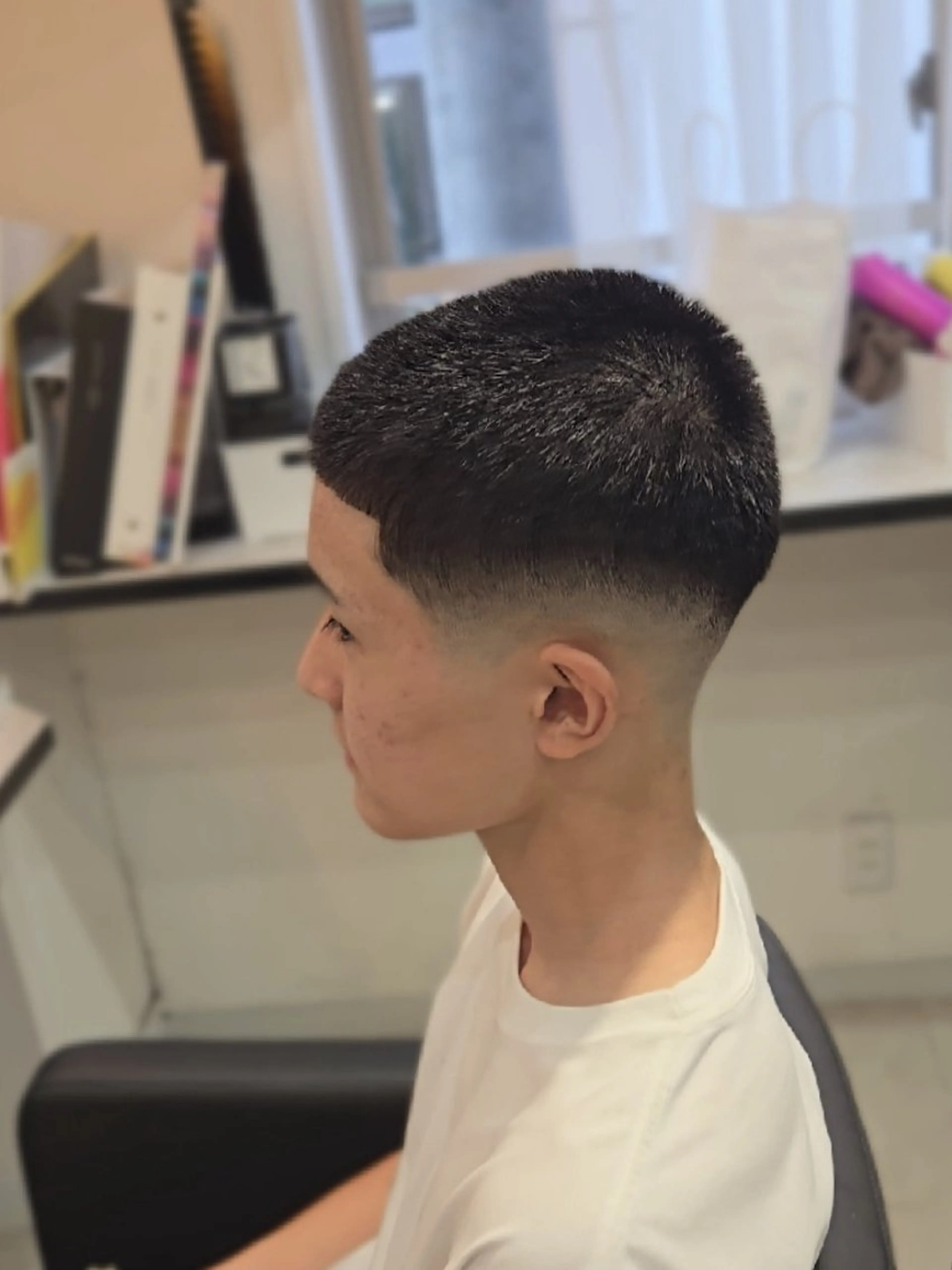 メンズ ショート フェードカット バズカット カット ヘアセット LEN名古屋/パーマ 海外ヘア/メンズ特化のヘアスタイル