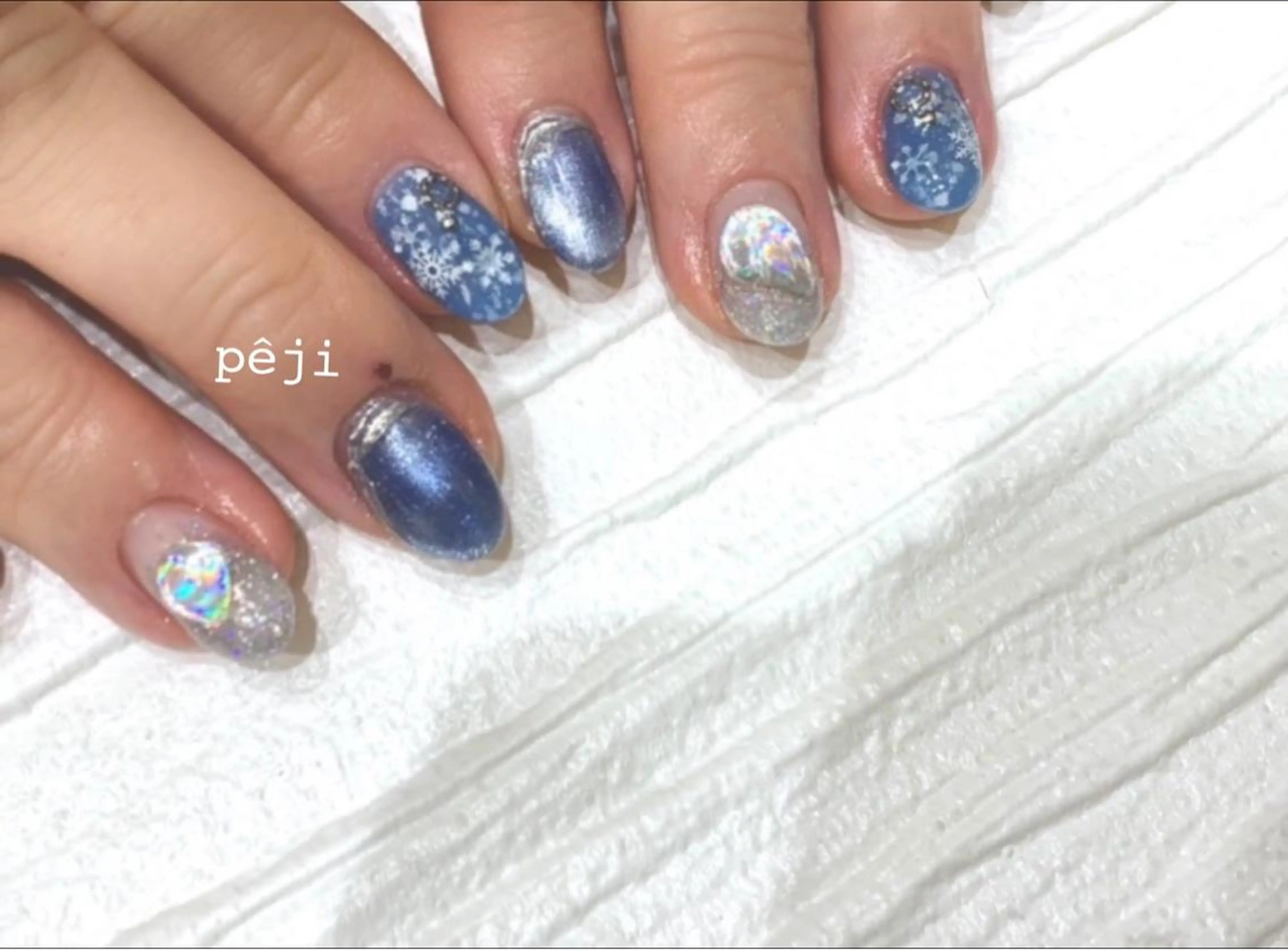 ミディアム m kaori𓃟のネイルデザイン