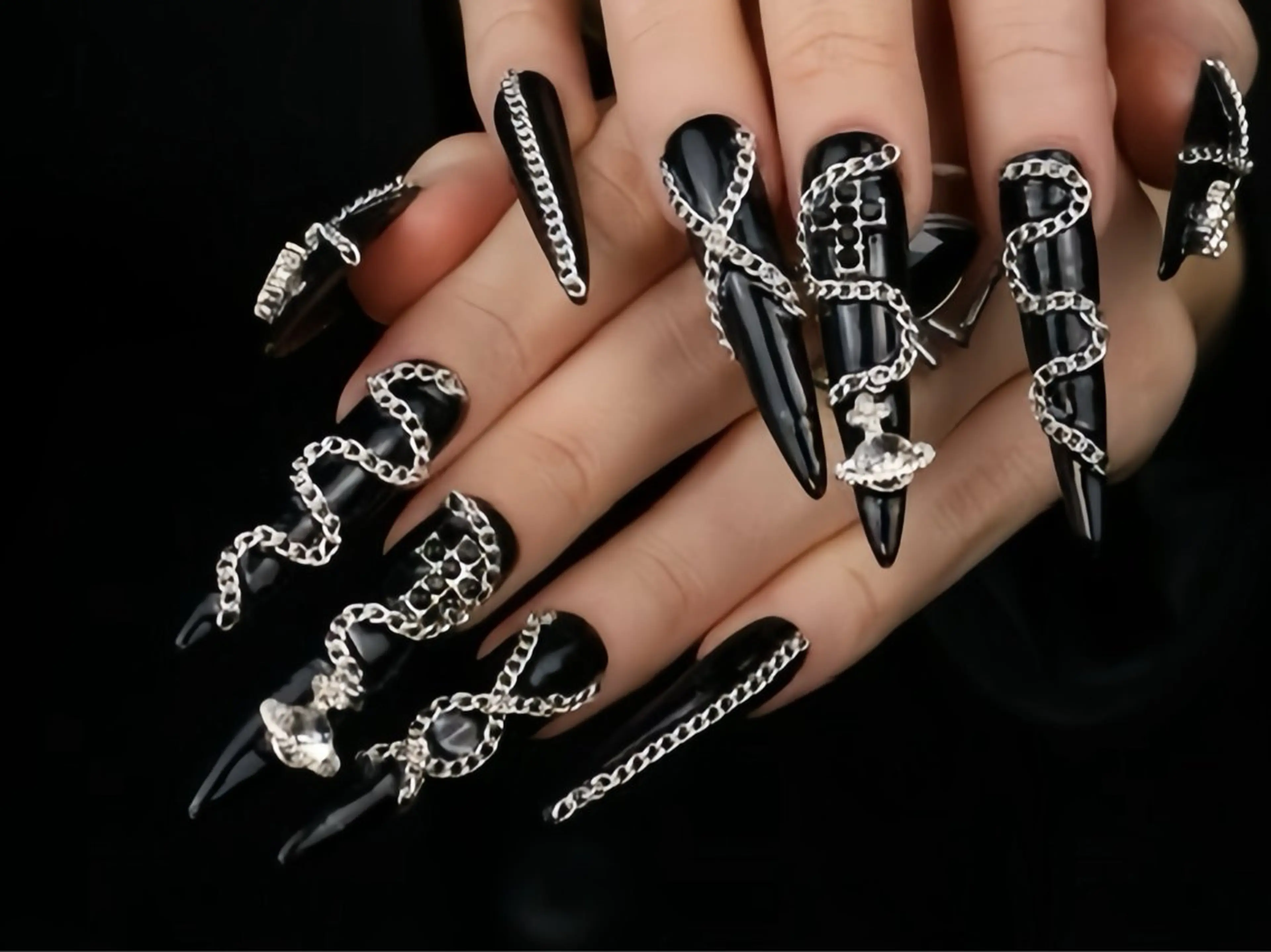 ネイル チークネイル フレンチネイル ガラスフレンチ グラデーション キラキラネイル Rin Nail 新大久保店のネイルデザイン