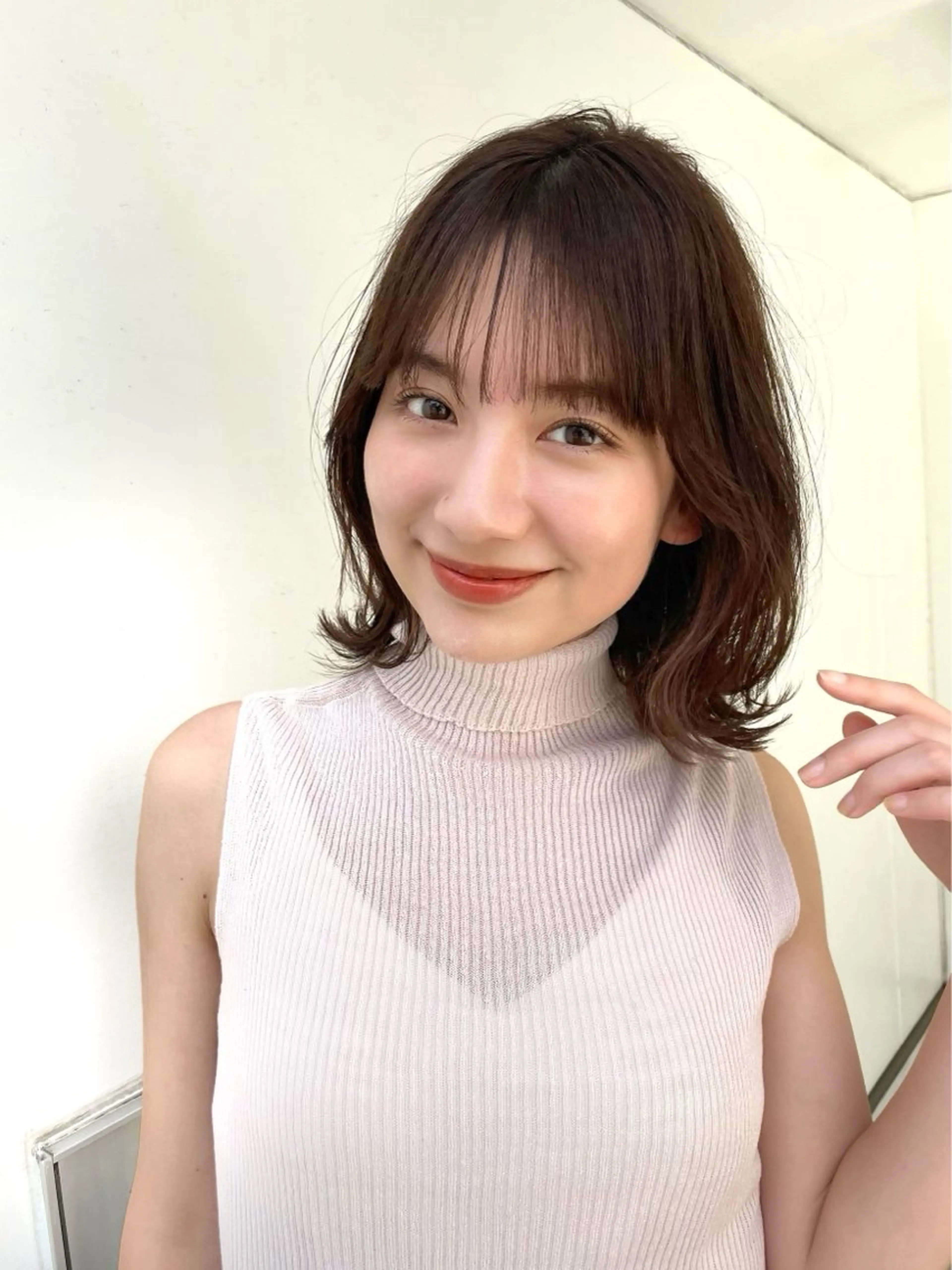 ミディアム カラー 切りっぱなしボブ ボブレイヤー ボブ くびれヘア 顔まわりレイヤー カット ヘアカラー 結べるレイヤーボブ くびれLady表参道のヘアスタイル