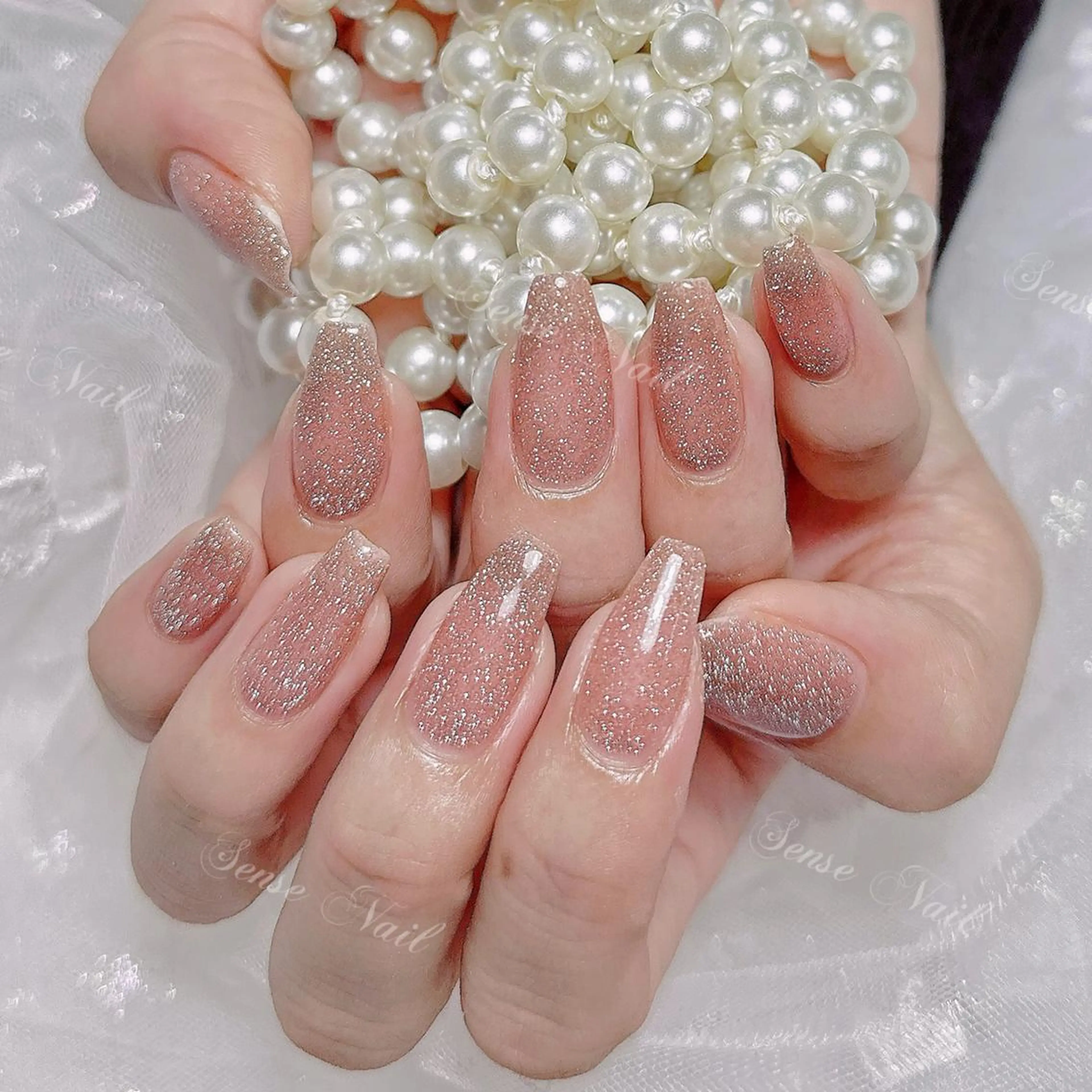 ネイル ハンドネイル ハンドケア Queening 🦋のネイルデザイン