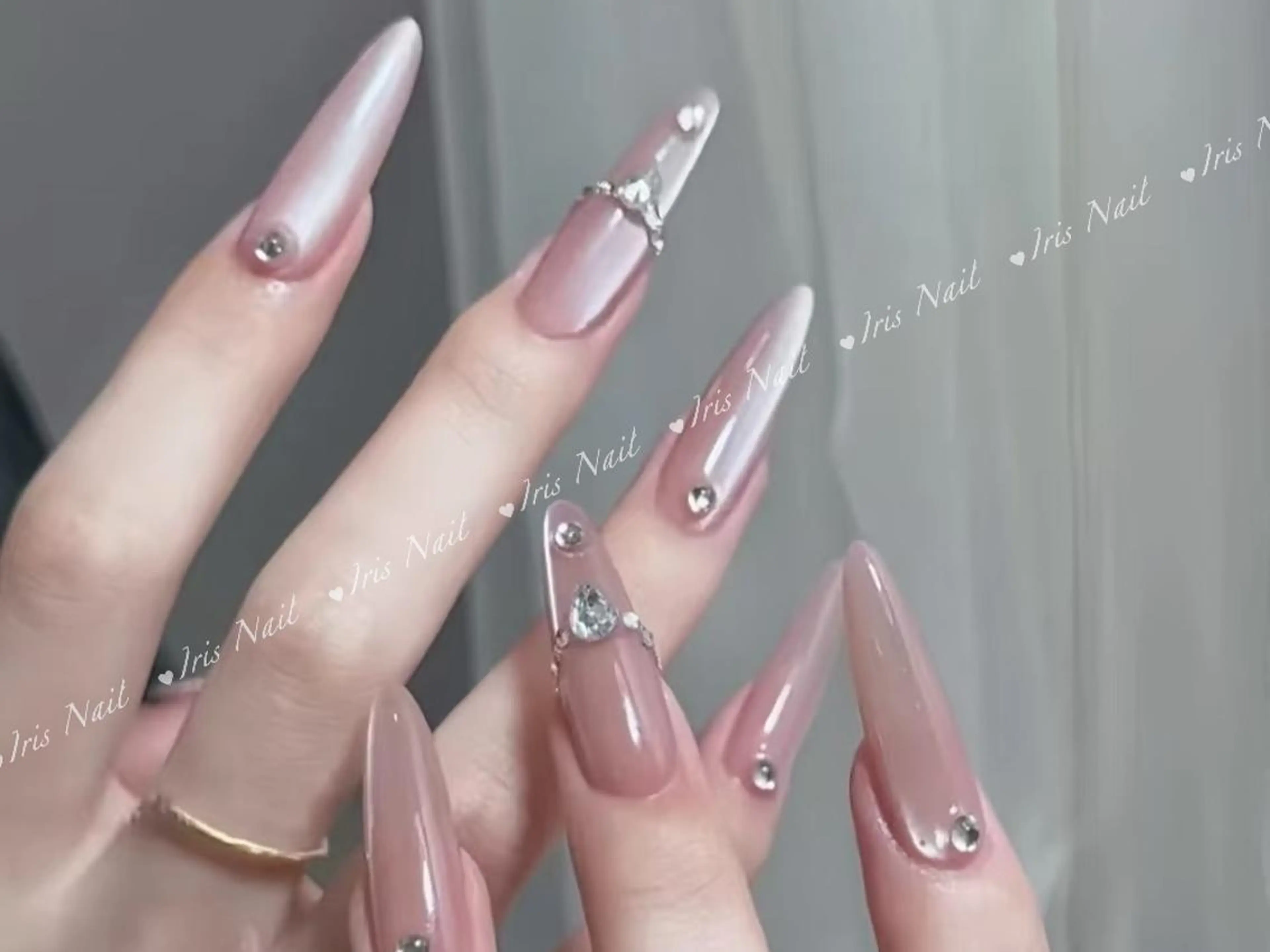 ネイル ハンドネイル ハンドケア 🍒IRIS Nail🌸のネイルデザイン
